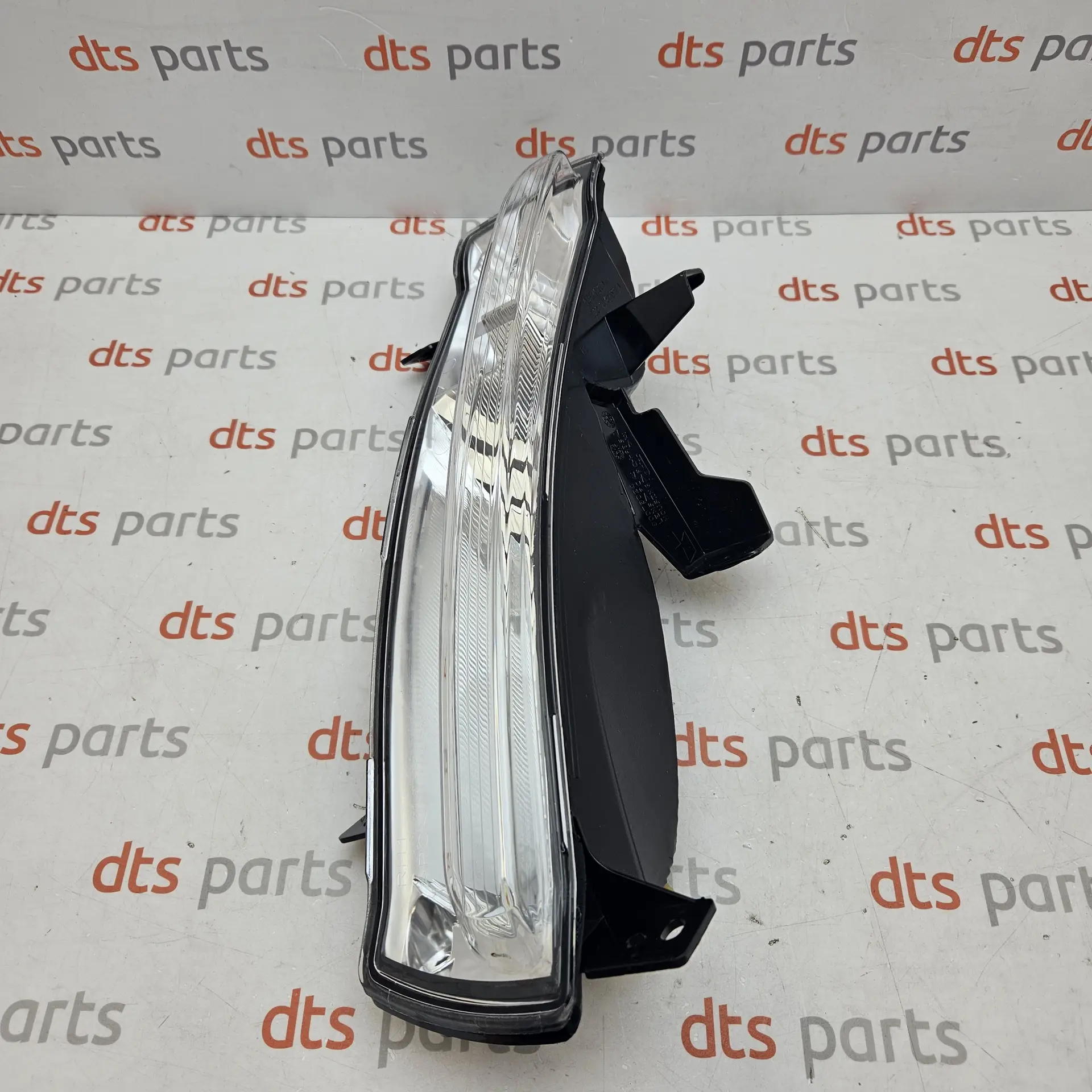 OEM PSA 0053462973 – Front fog lamp assembly
