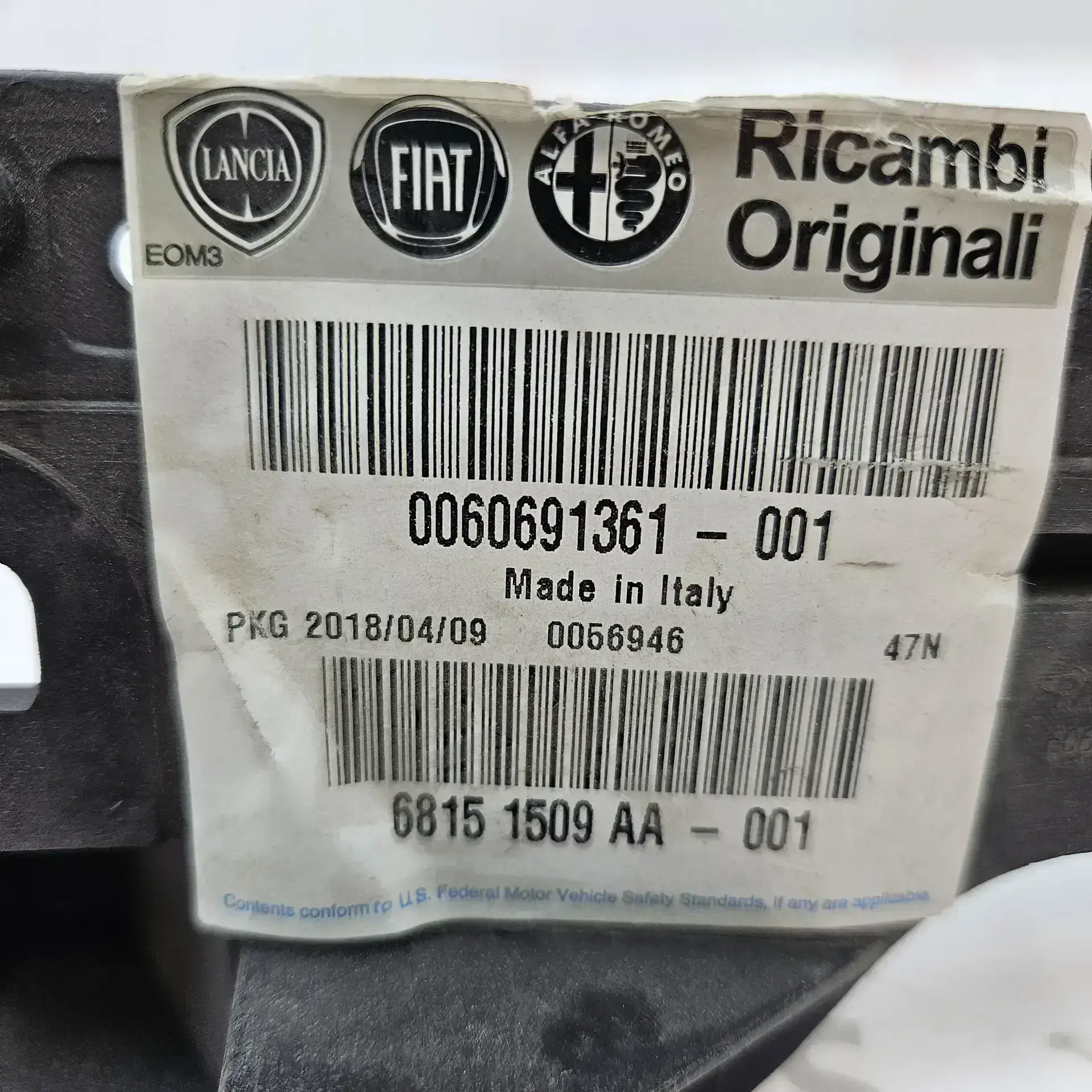 OEM Alfa Romeo 0060691361 – Front bumper right side bracket