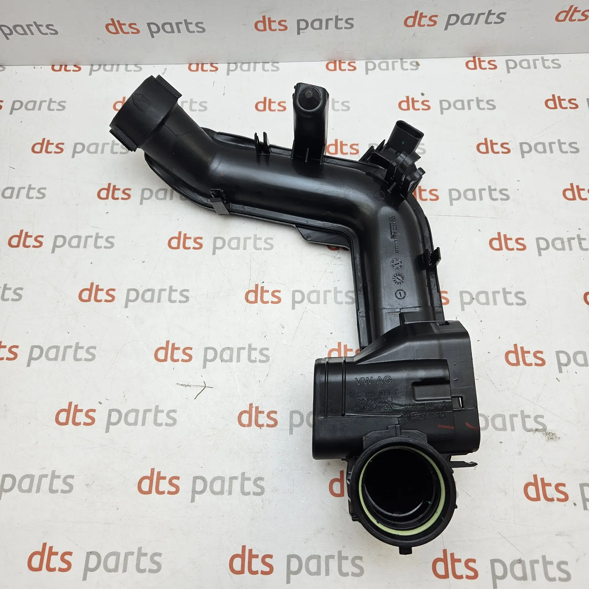 OEM Volkswagen 04C145673C – Turbocharger intercooler charge air pressure pipe