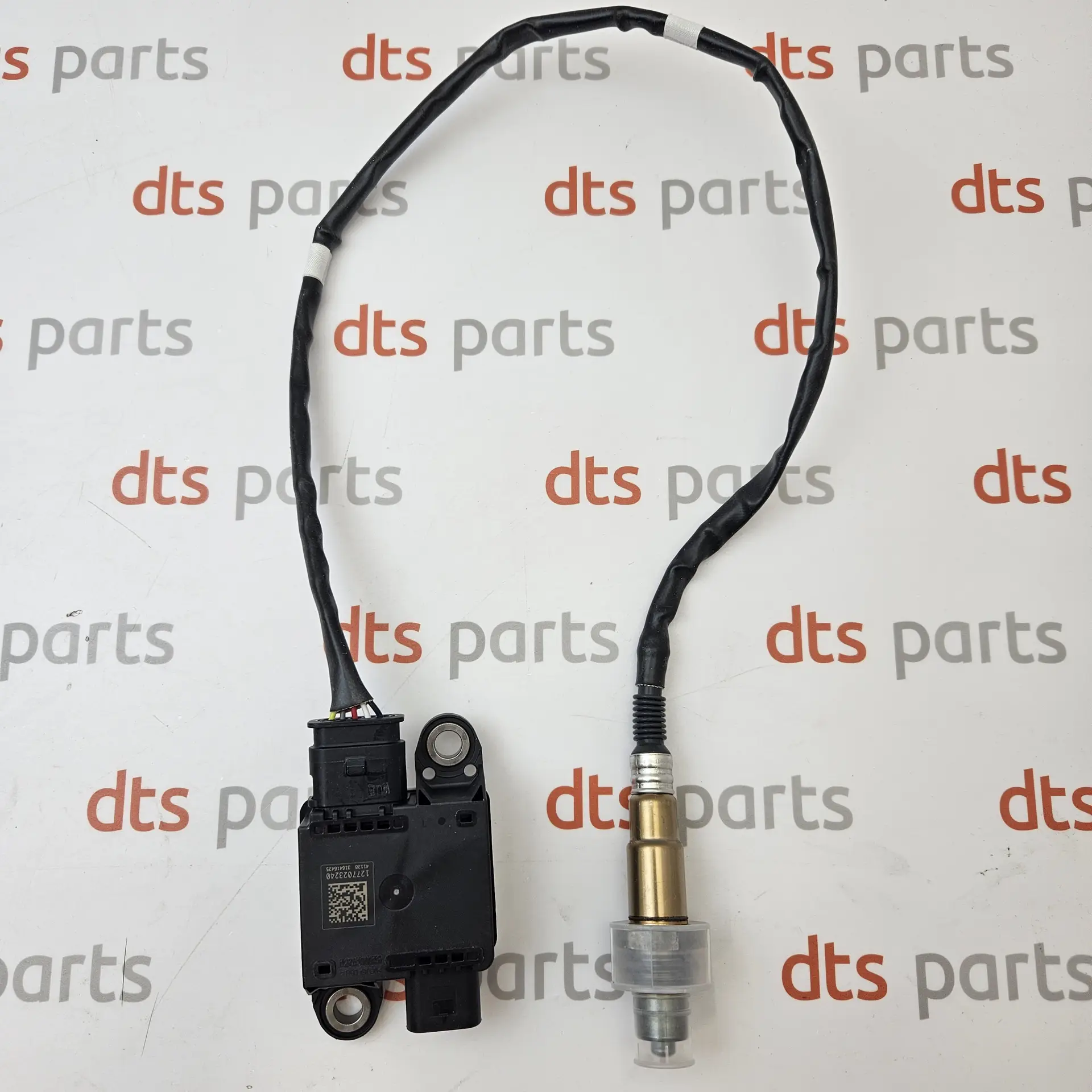 OEM VAG 059906261D – Nitrogen oxide sensor assembly with control module