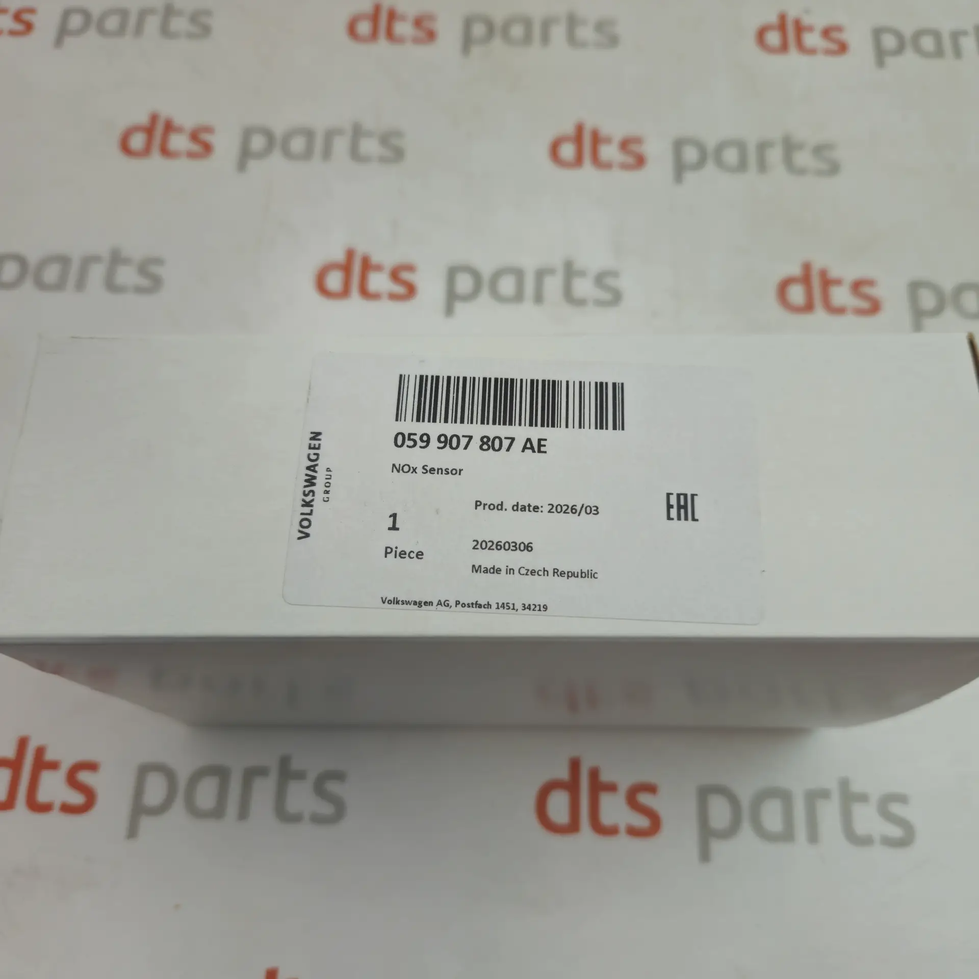 OEM Volkswagen 059907807AE – Nitrogen oxide sensor with integrated control unit