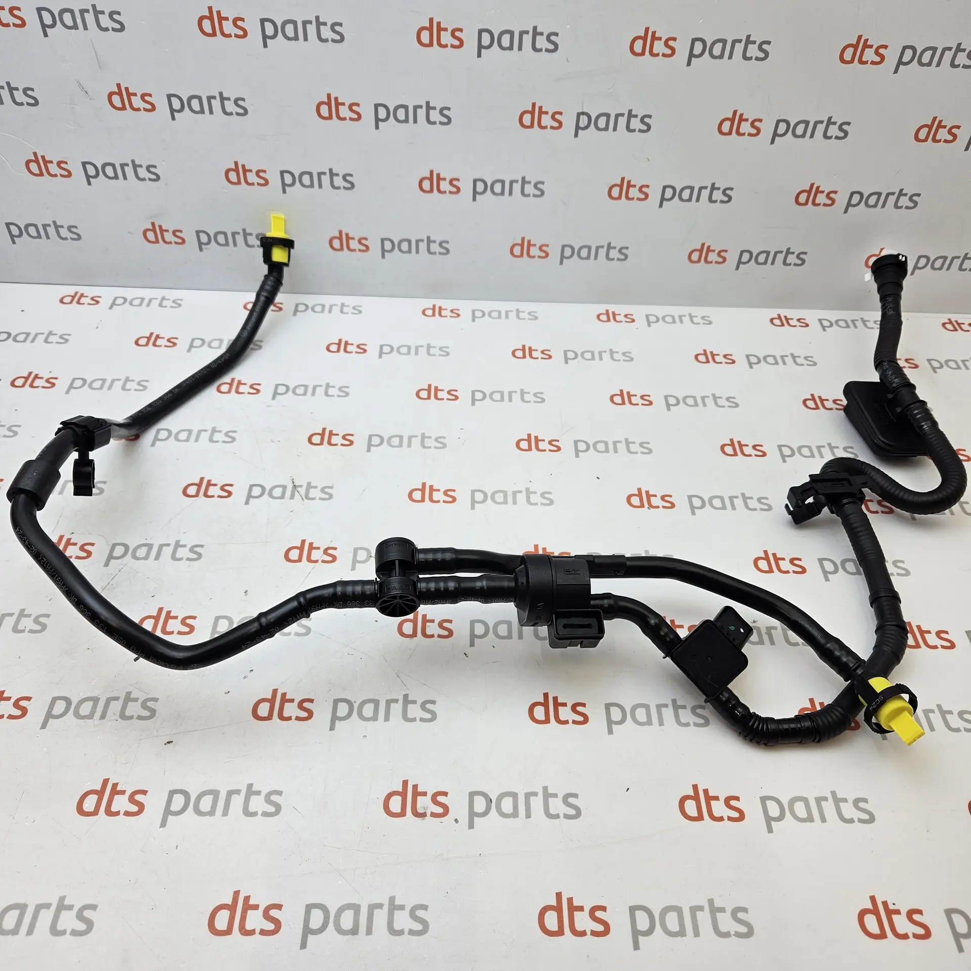 OEM VAG 05E133366DT – Connecting tube with AKF valve