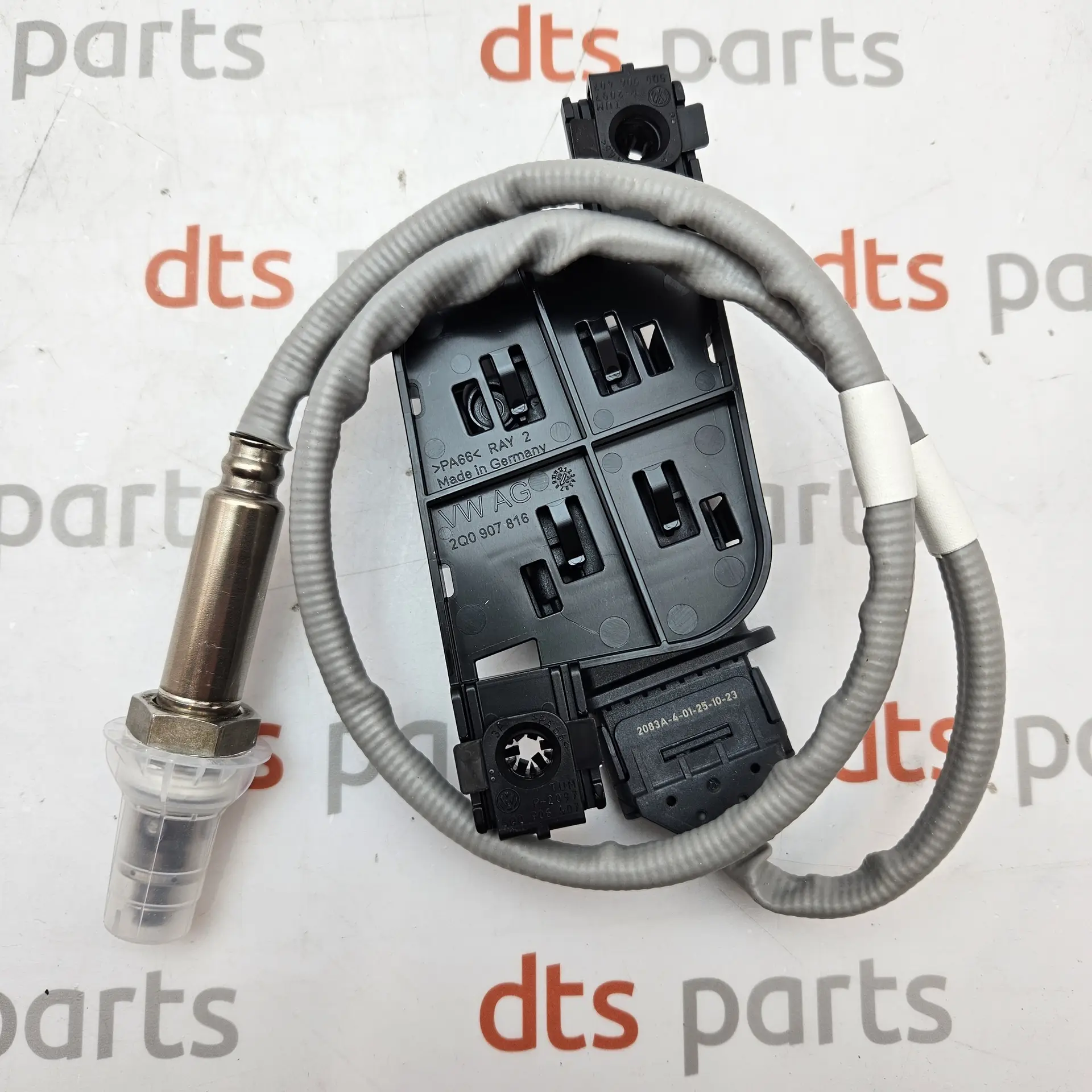 OEM VAG 05L907807AR – NOx (Nitrogen Oxide) sensor