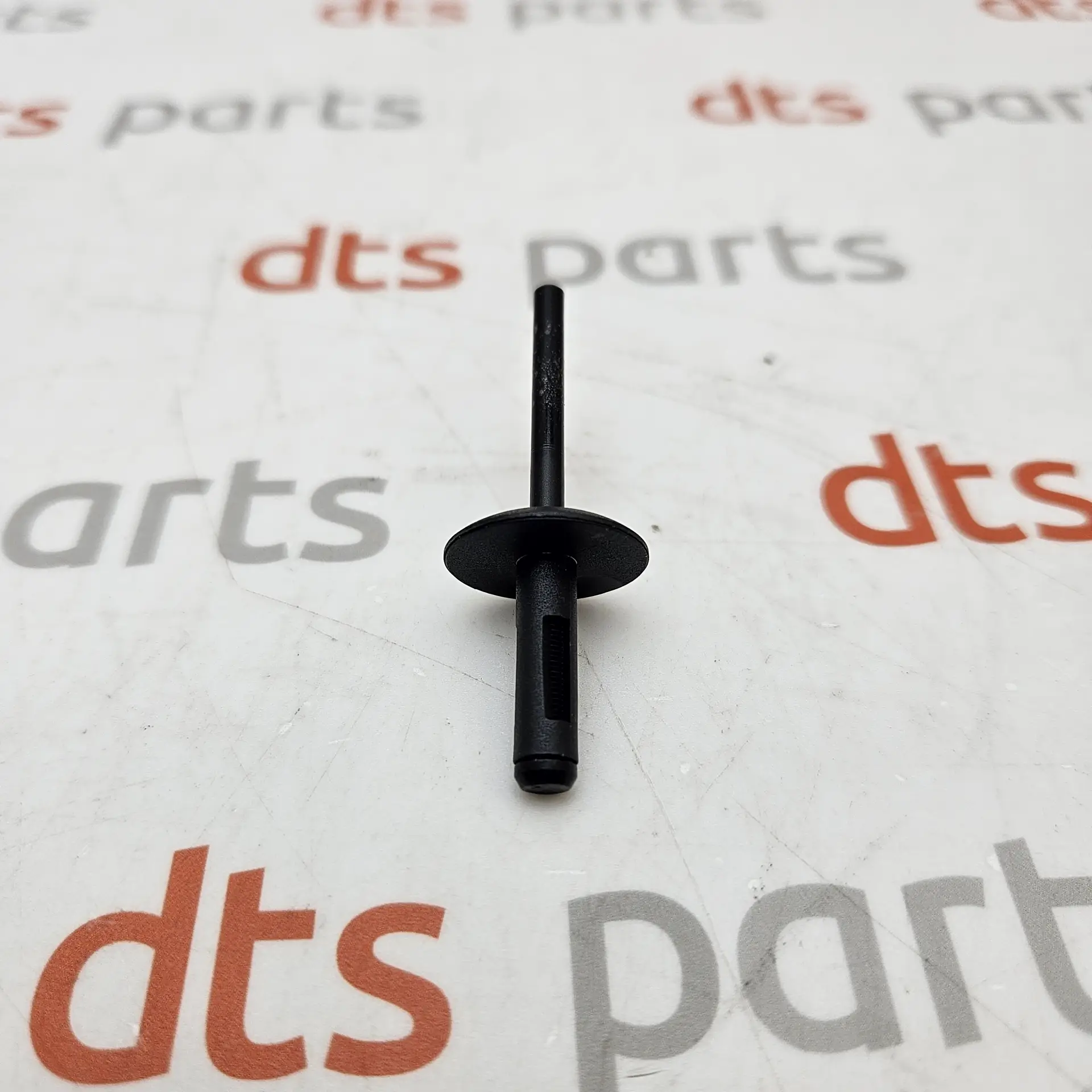 OEM BMW 7147293278 – Wheel arch rivet