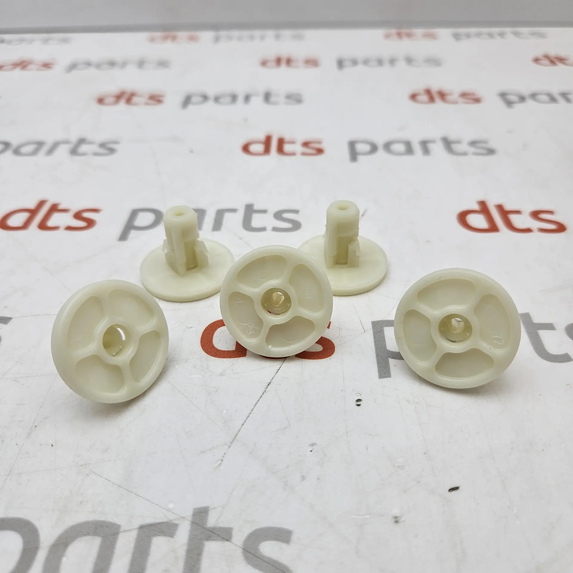 OEM BMW 07147306224 – Expanding nut