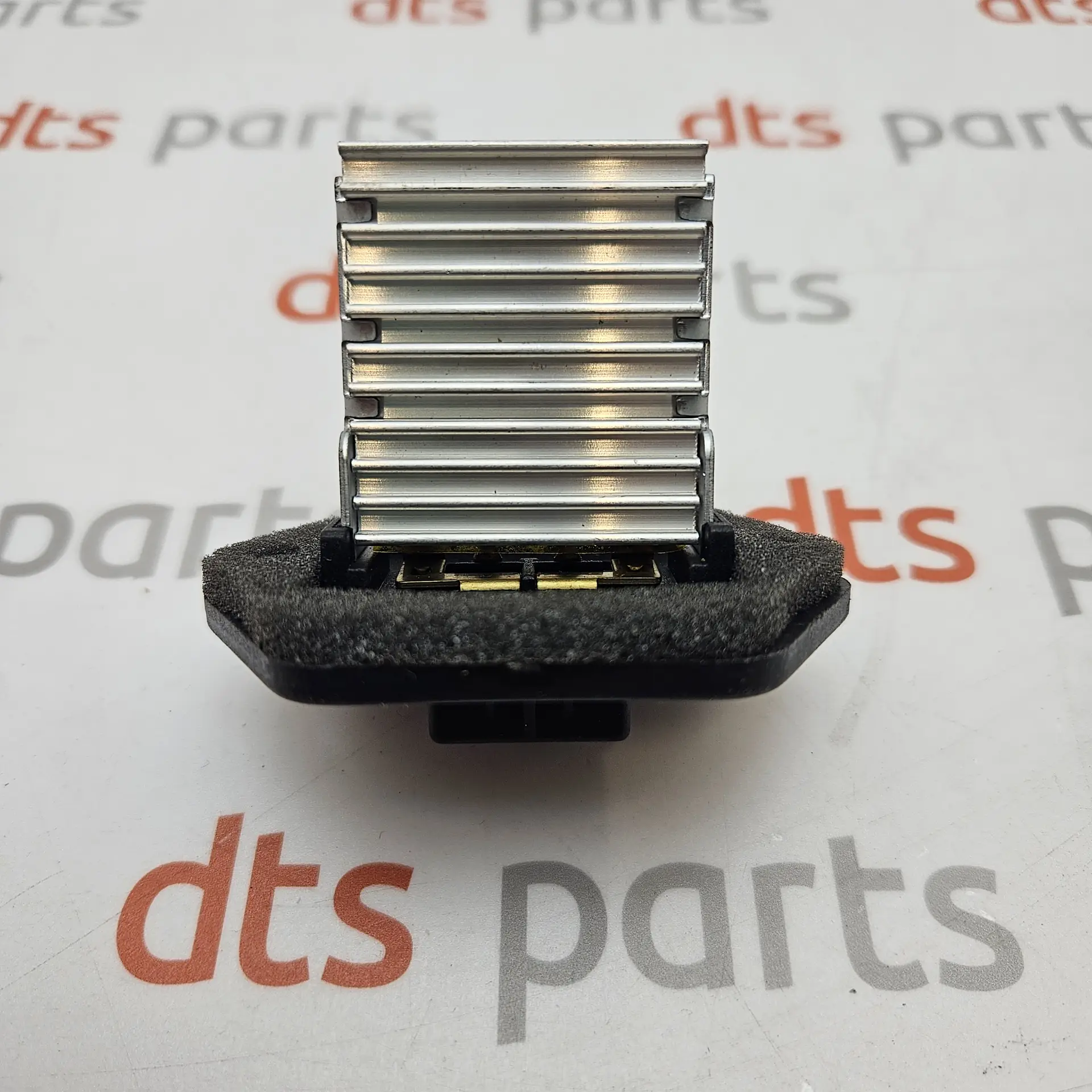 OEM Kia 0K55261C08A – Heater blower motor/fan resistor