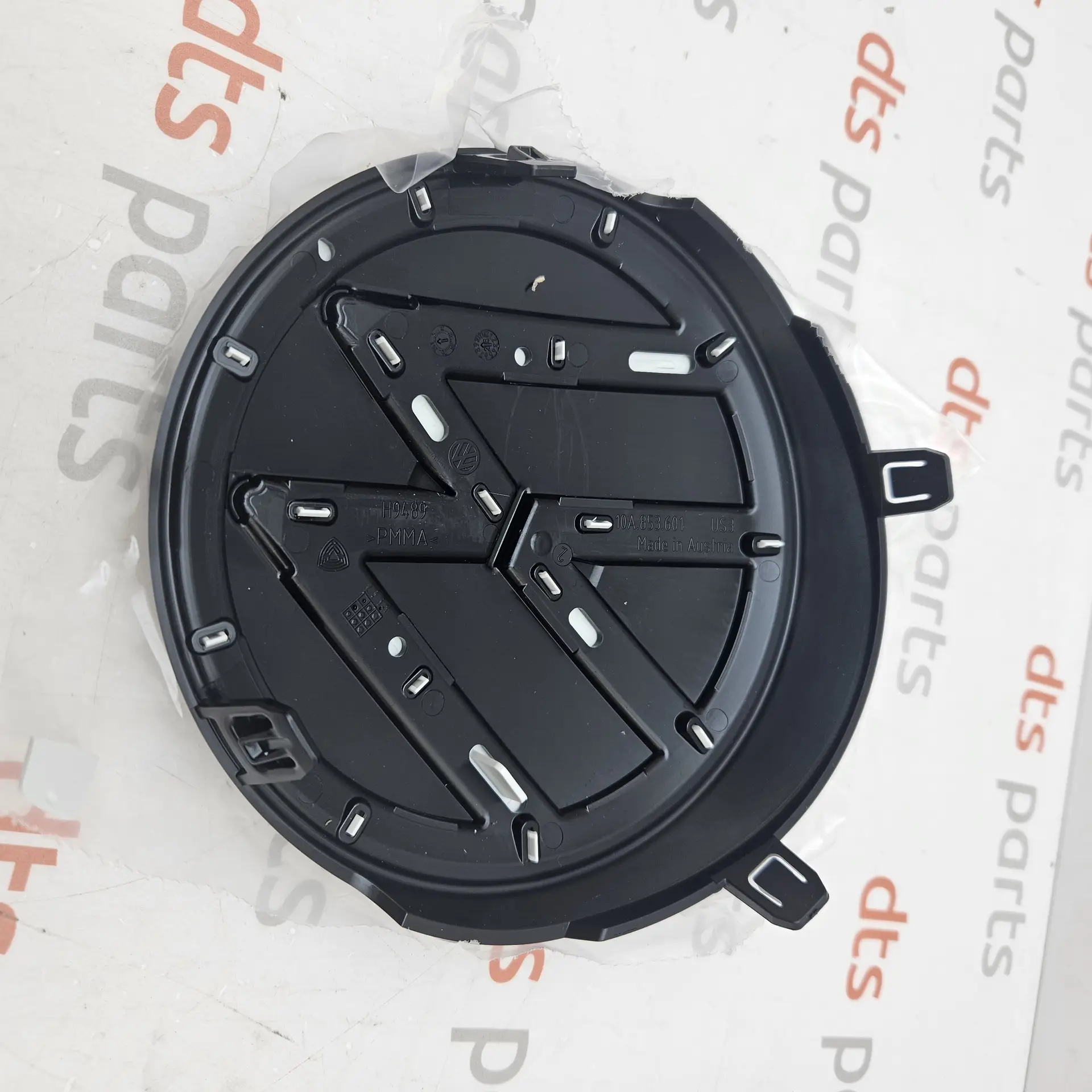 OEM VAG 10A853601AWA – Front emblem