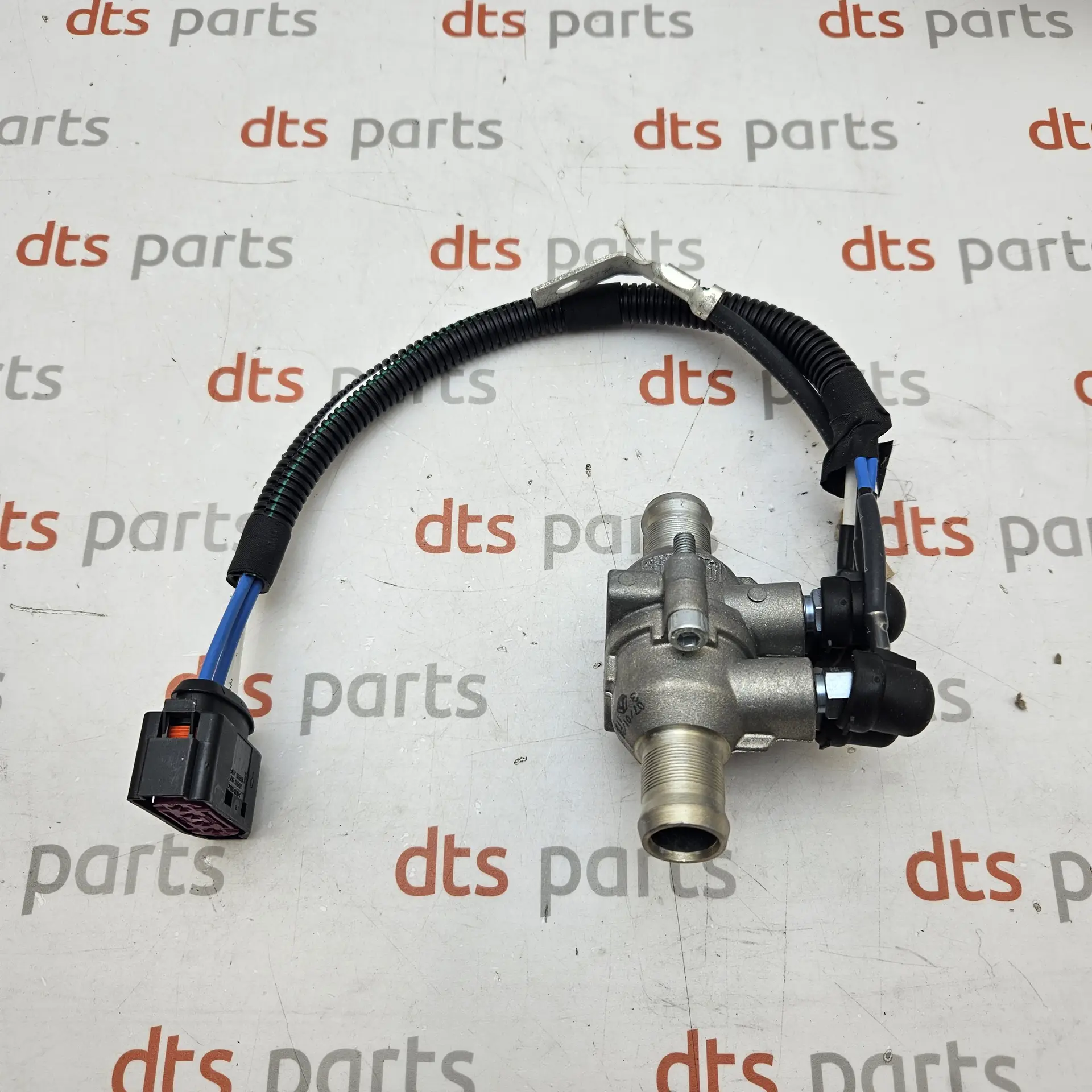 OEM Renault 110514EA0A – Engine coolant auxiliary electric water pump assembly