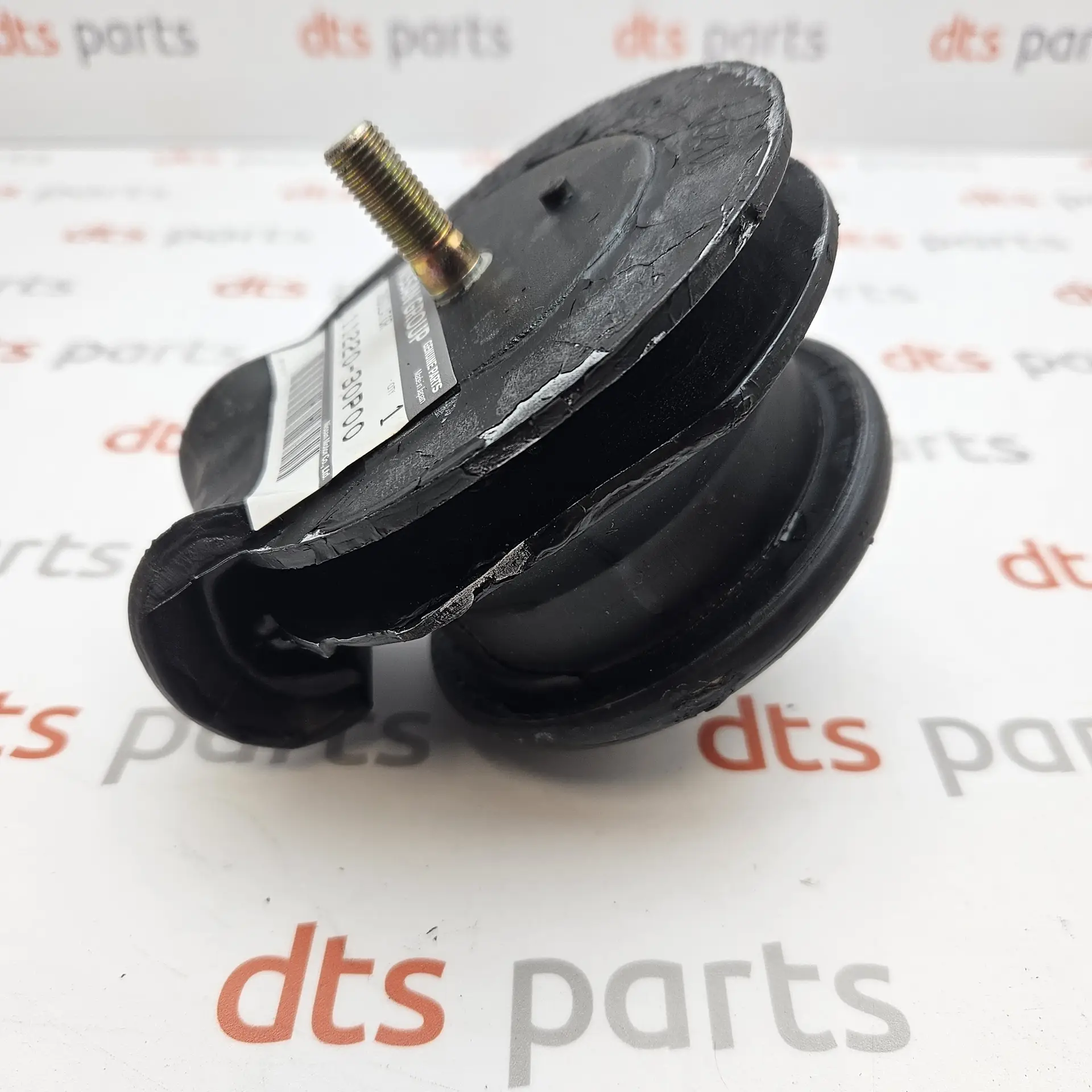 OEM Nissan 1122030P00 – Front engine mount