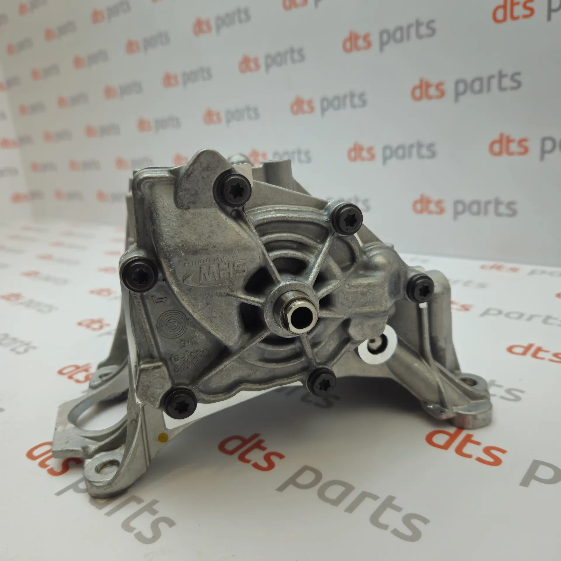OEM BMW 11418579944 – Oil vacuum pump
