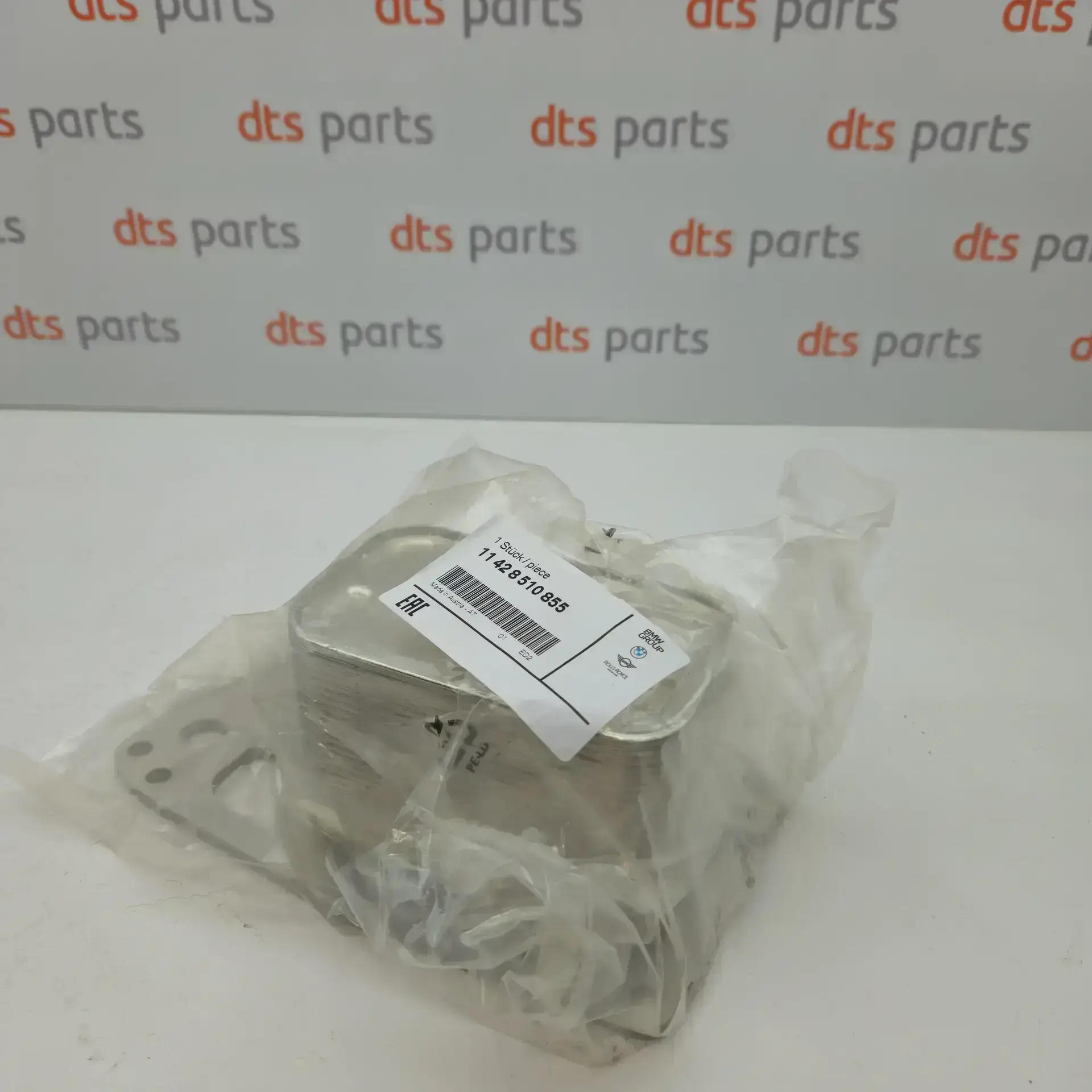 OEM BMW 11428510855 – Oil cooler