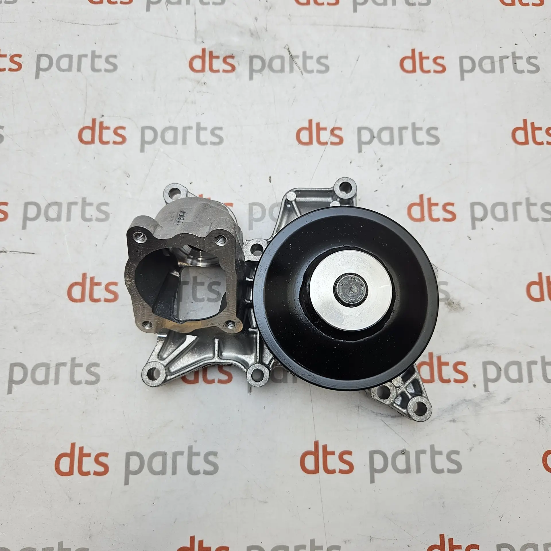 OEM BMW 11518516435 – Mechanical engine cooling water pump assembly
