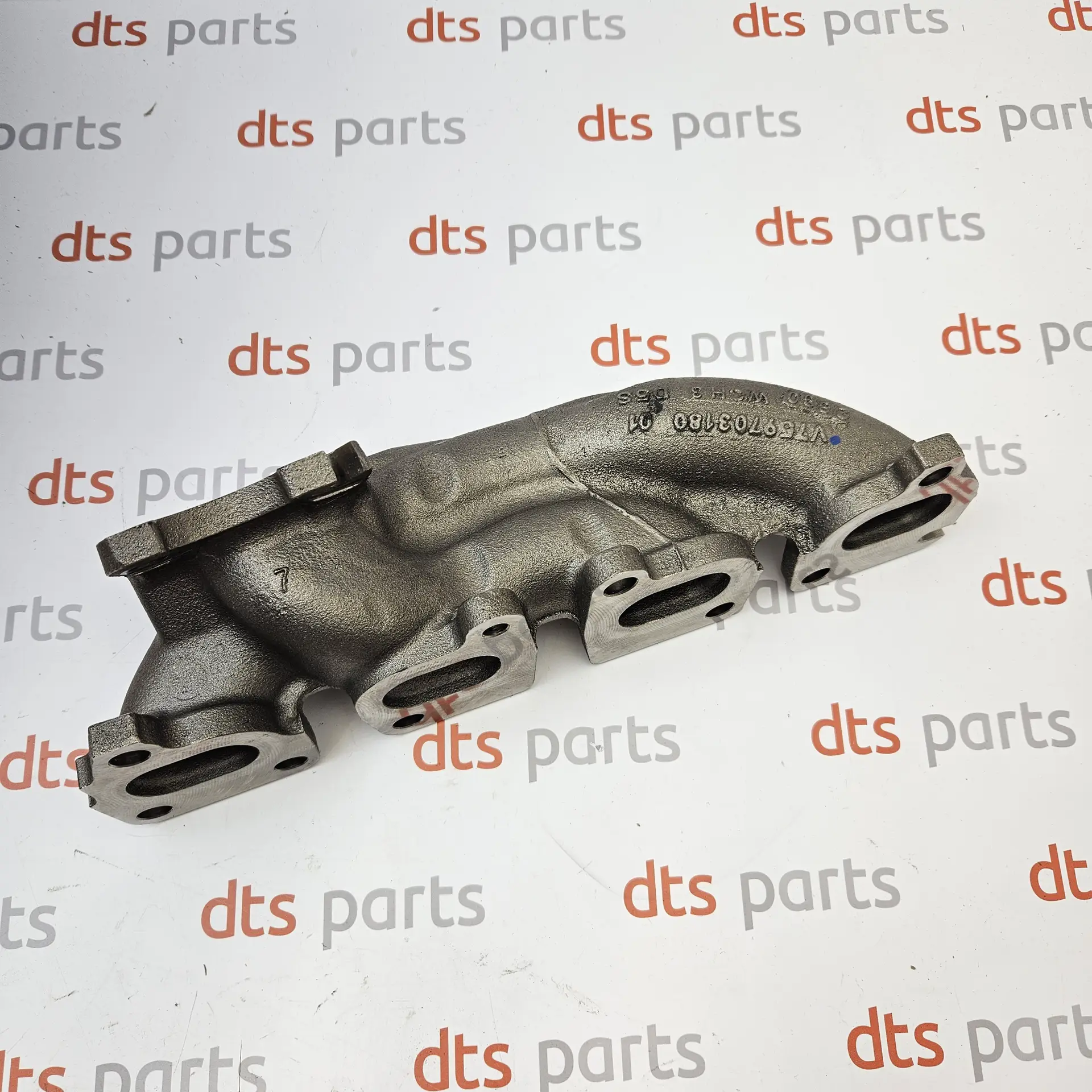 OEM BMW 11627597031 – Engine exhaust manifold