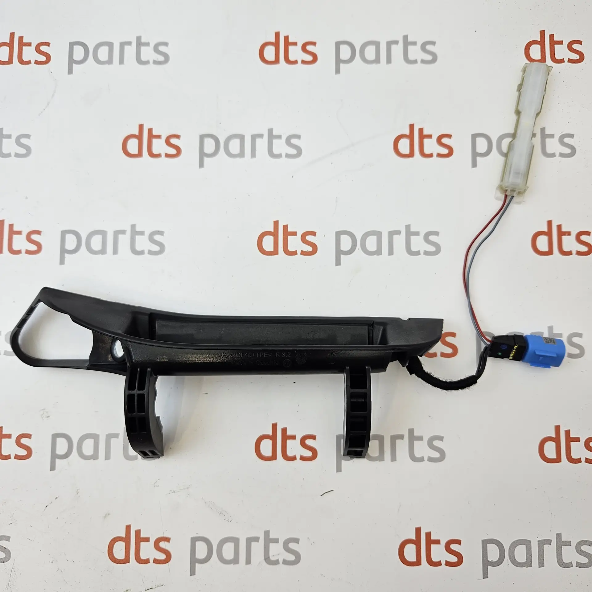 OEM VAG 11A837858H – Front right exterior door handle base bracket
