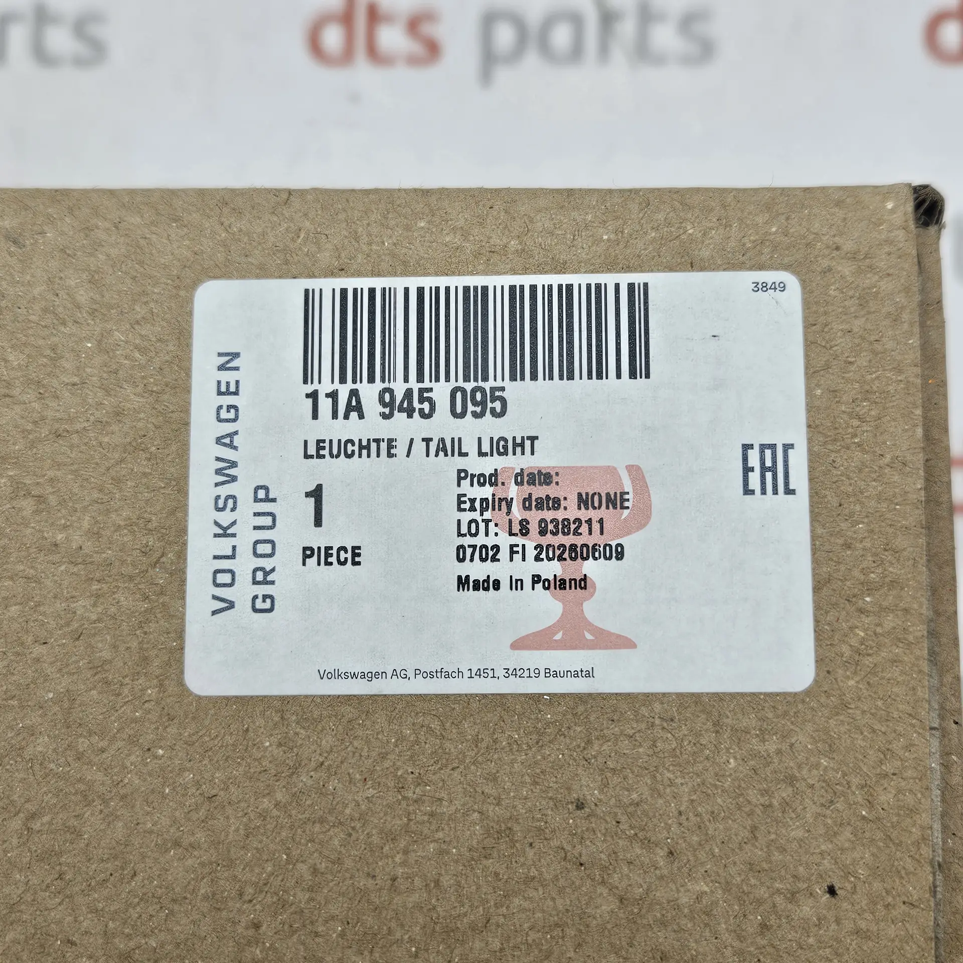 OEM Volkswagen 11A945095 – Outer left rear LED tail light assembly