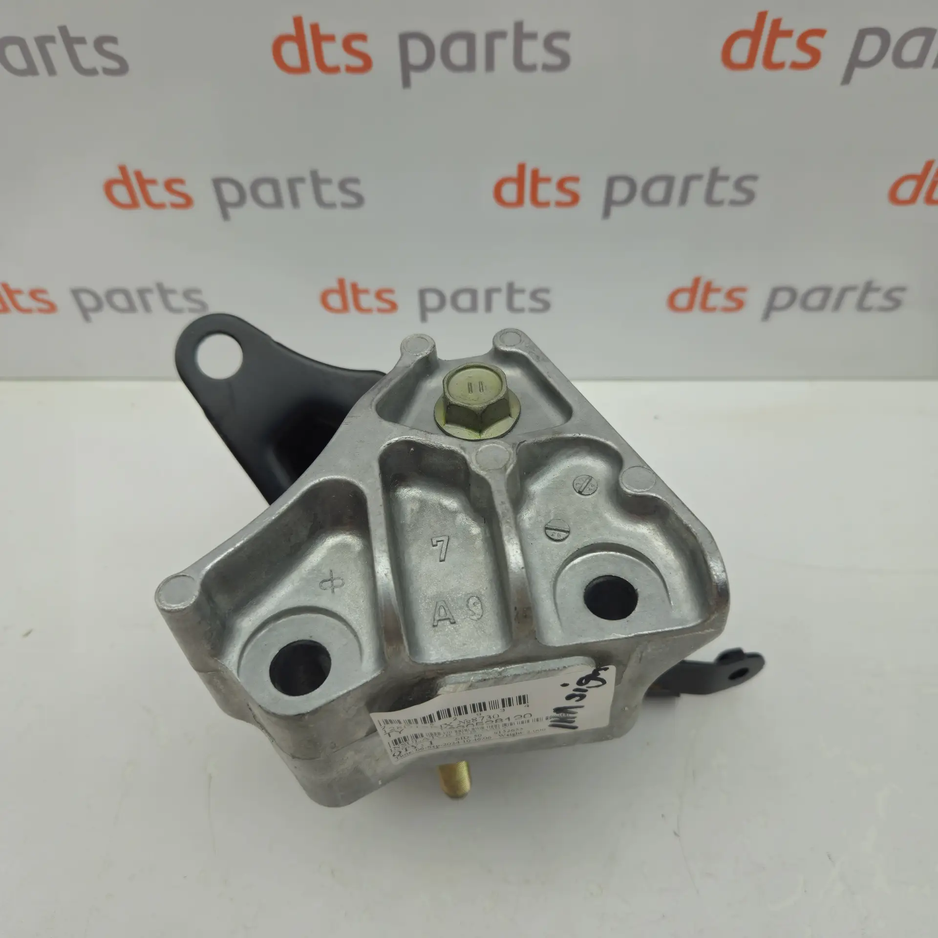 OEM Toyota/Lexus 1230528120 – Right engine mount