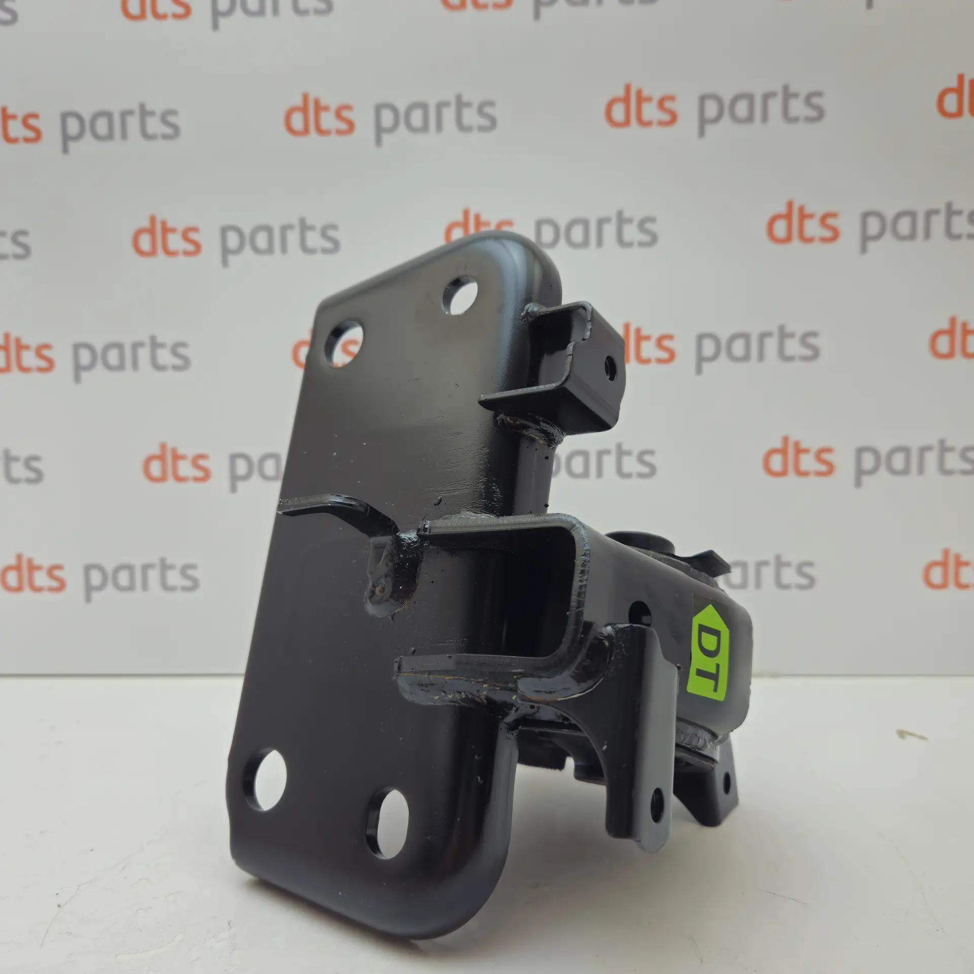 OEM Toyota/Lexus 123720R040 – Left engine mount bracket