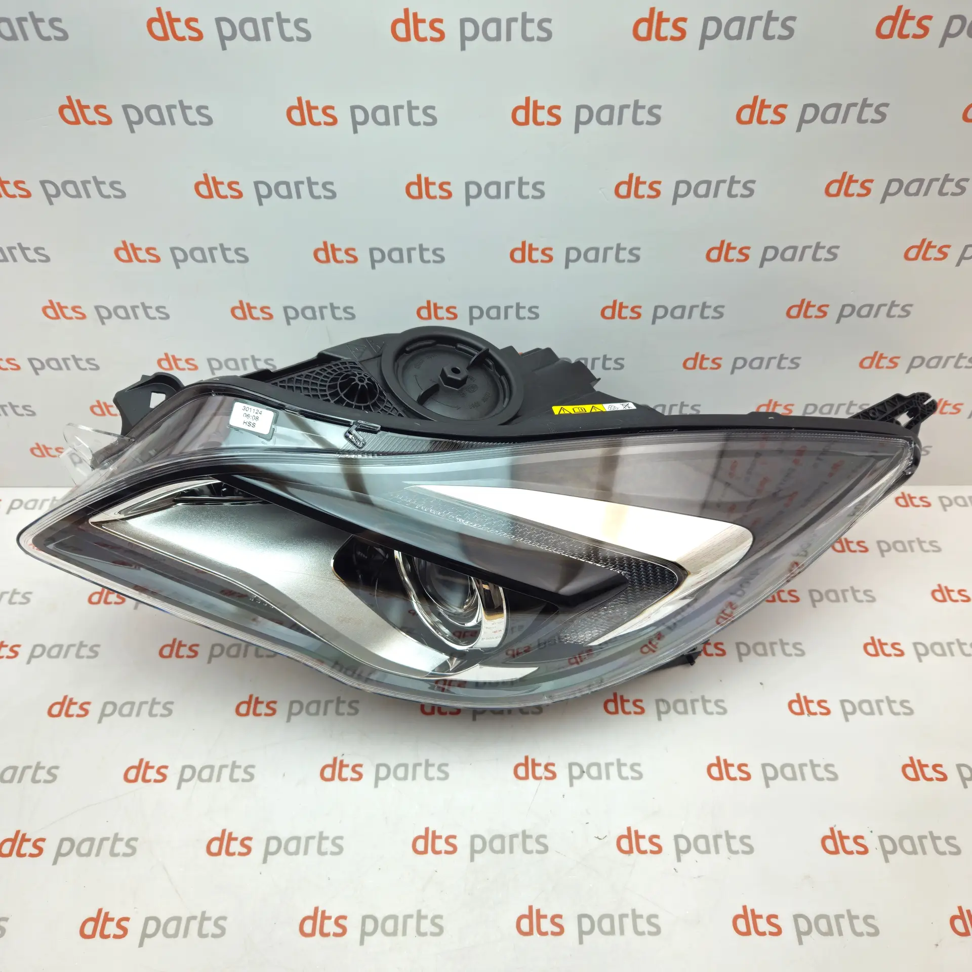 OEM Opel 13432956 – Front headlight