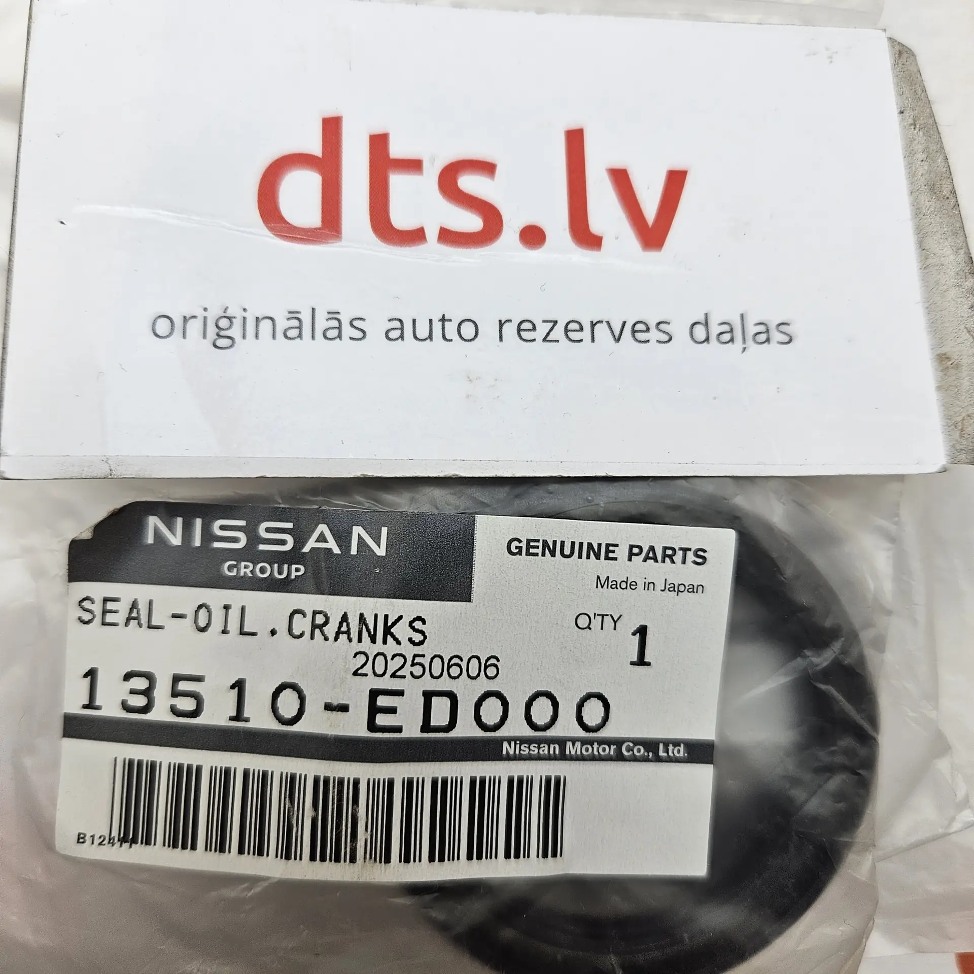 OEM Nissan 13510ED000 – Front crankshaft oil seal