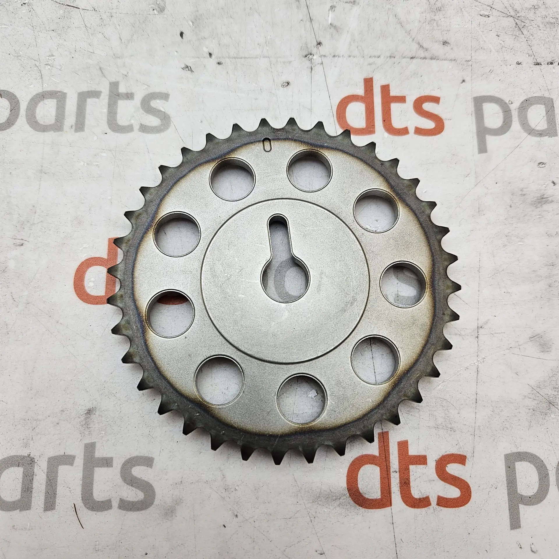 OEM Toyota/Lexus 135230E010 – Camshaft timing belt sprocket (pulley)