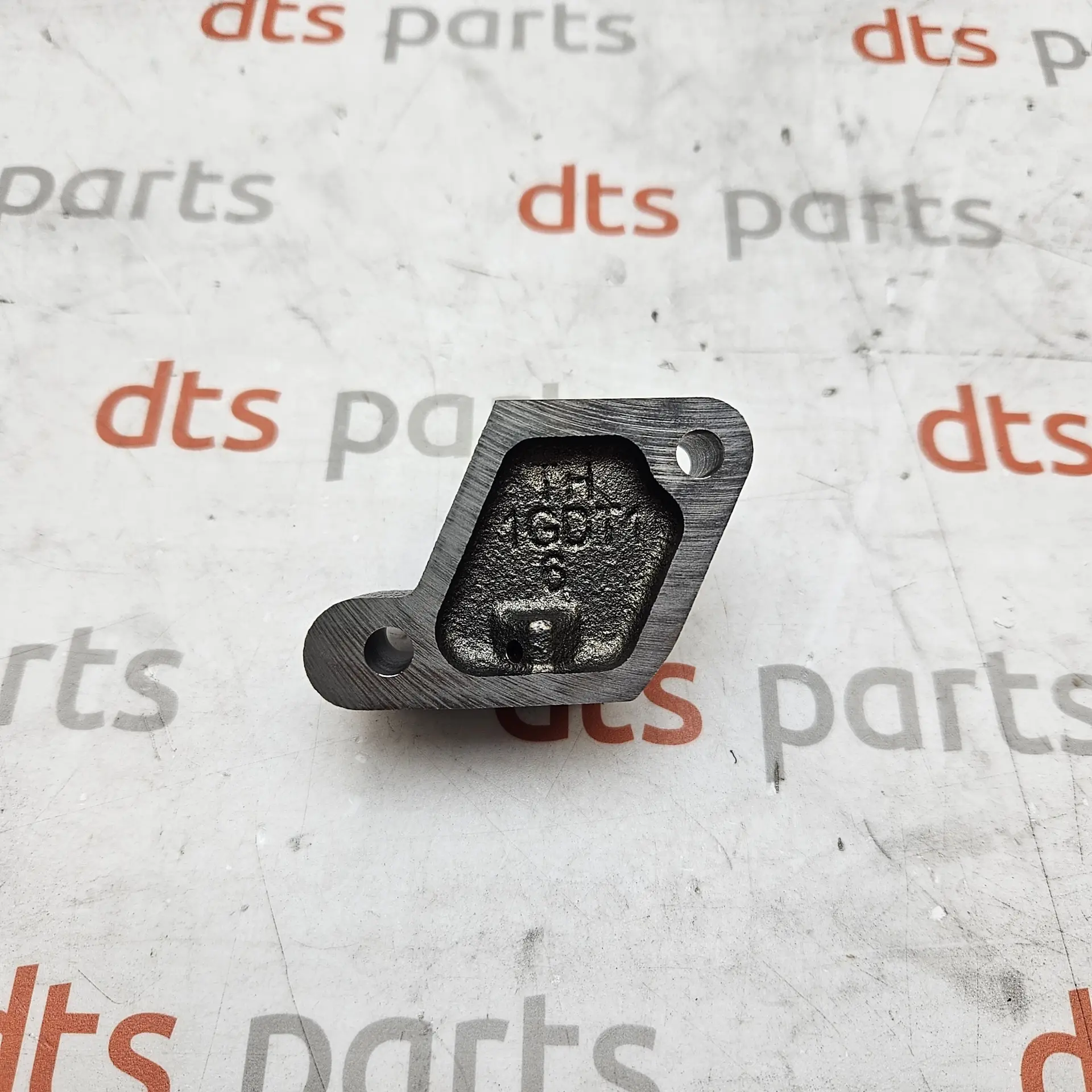 OEM Toyota/Lexus 135400E010 – Timing chain hydraulic tensioner assembly