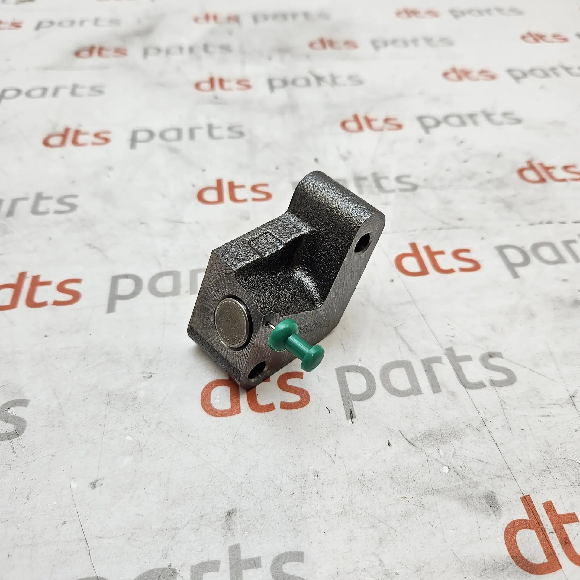 OEM Toyota/Lexus 135400E010 – Timing chain hydraulic tensioner assembly