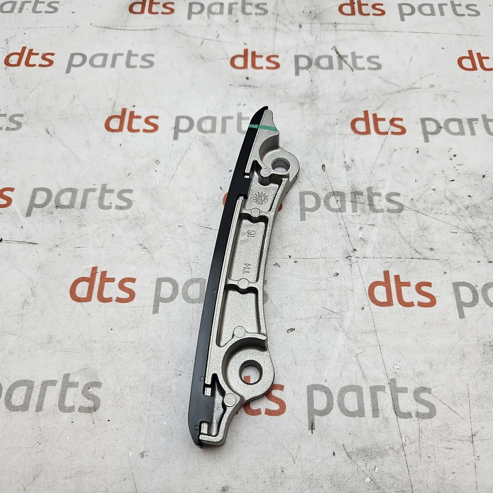 OEM Toyota/Lexus 135620E010 – Timing chain vibration damper (guide rail)