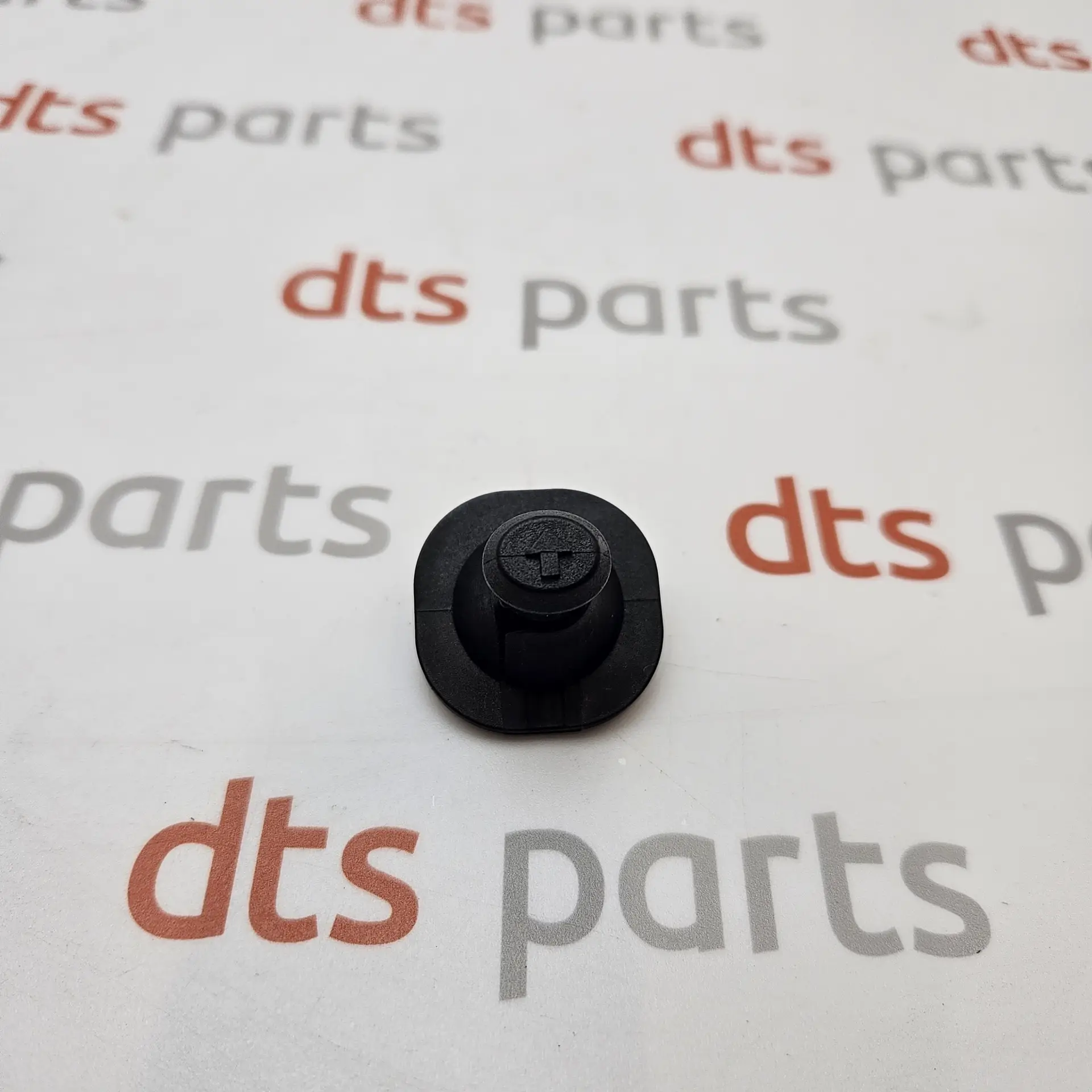 OEM BMW 13718507322 – Support