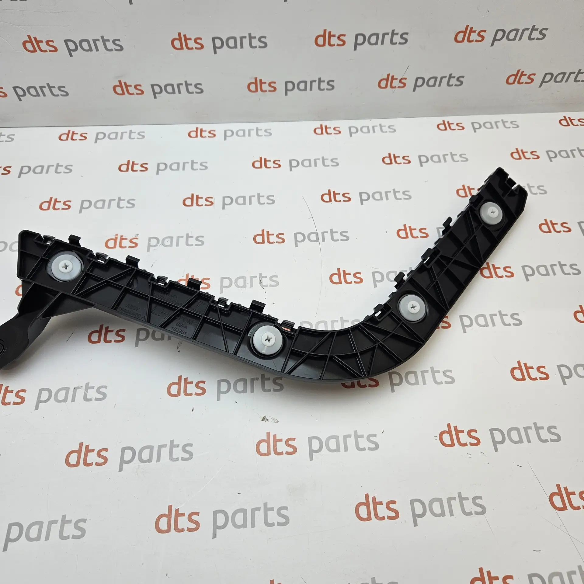OEM Tesla 149404300A – Rear bumper side mounting bracket