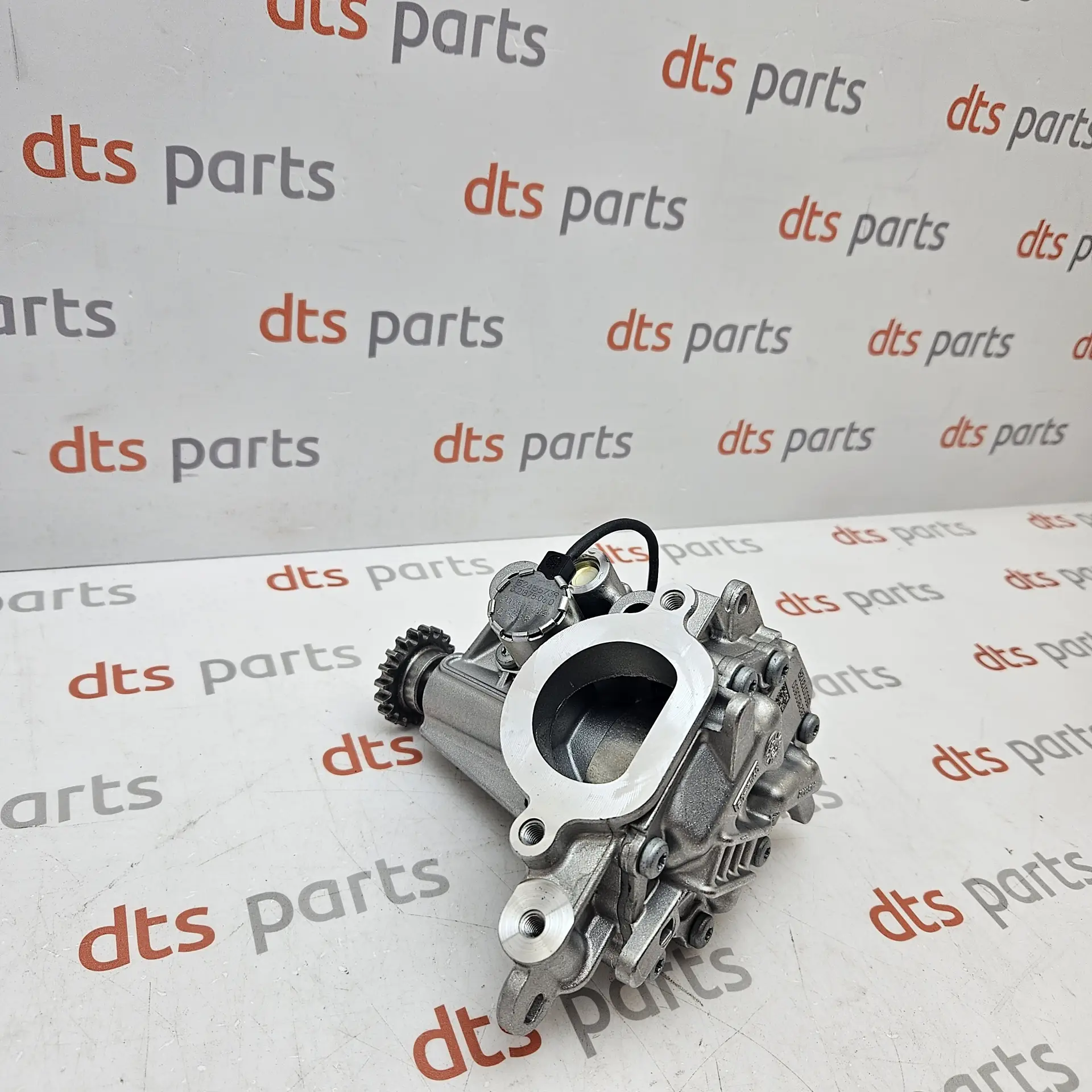 OEM Renault 150007372R – Oil pump