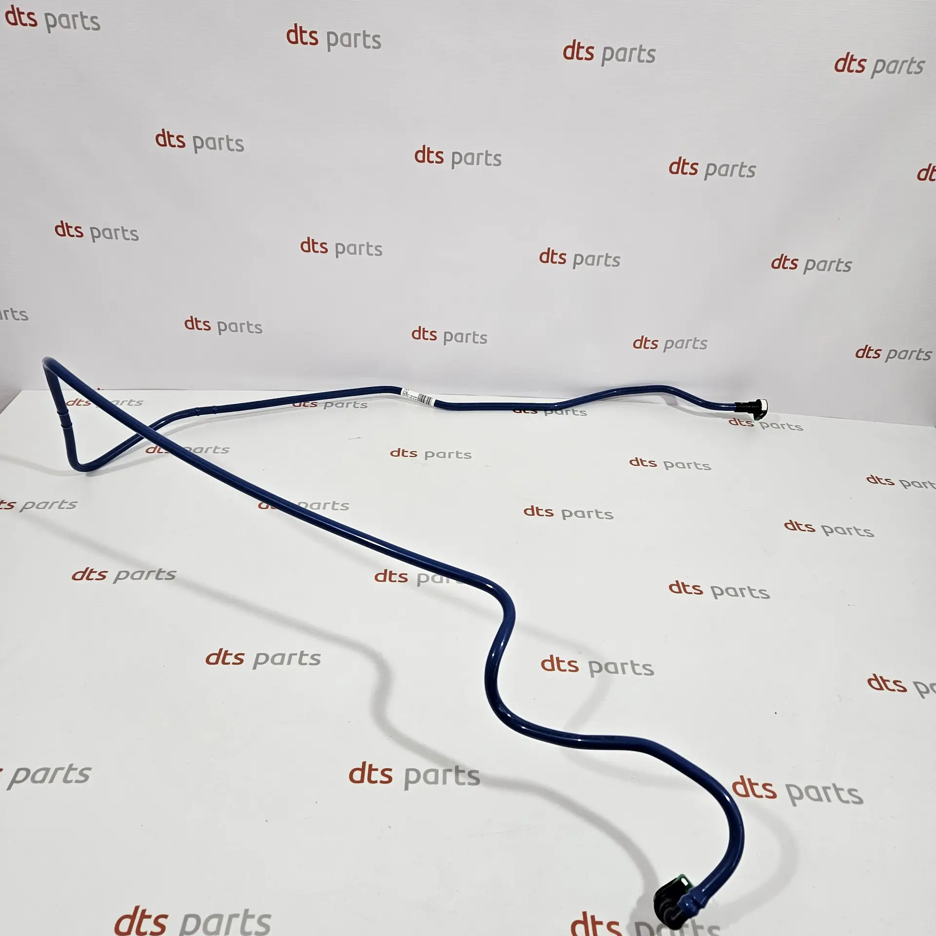 OEM BMW 16127373600 – Rear fuel return line