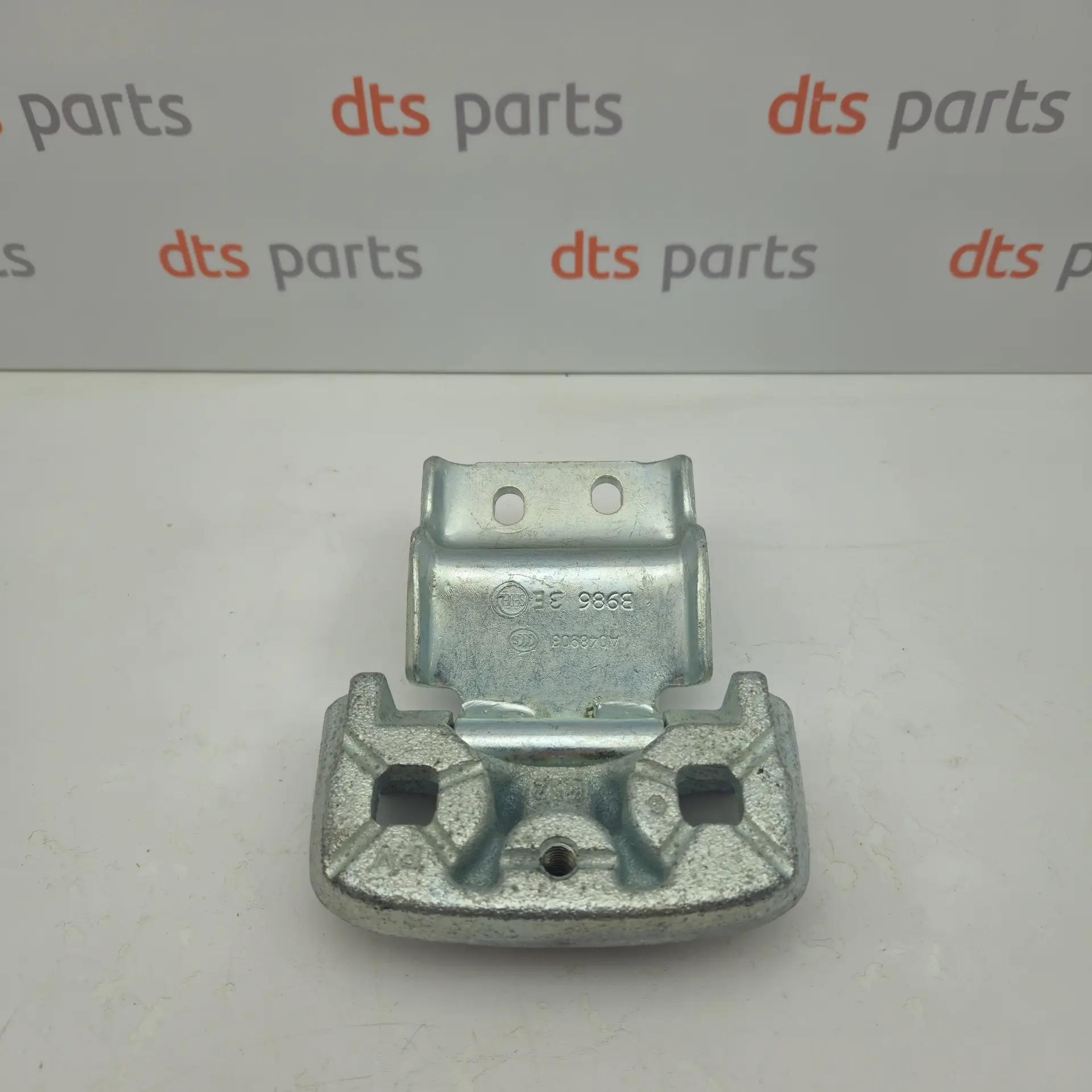 OEM PSA 1617323980 – Upper left rear door hinge