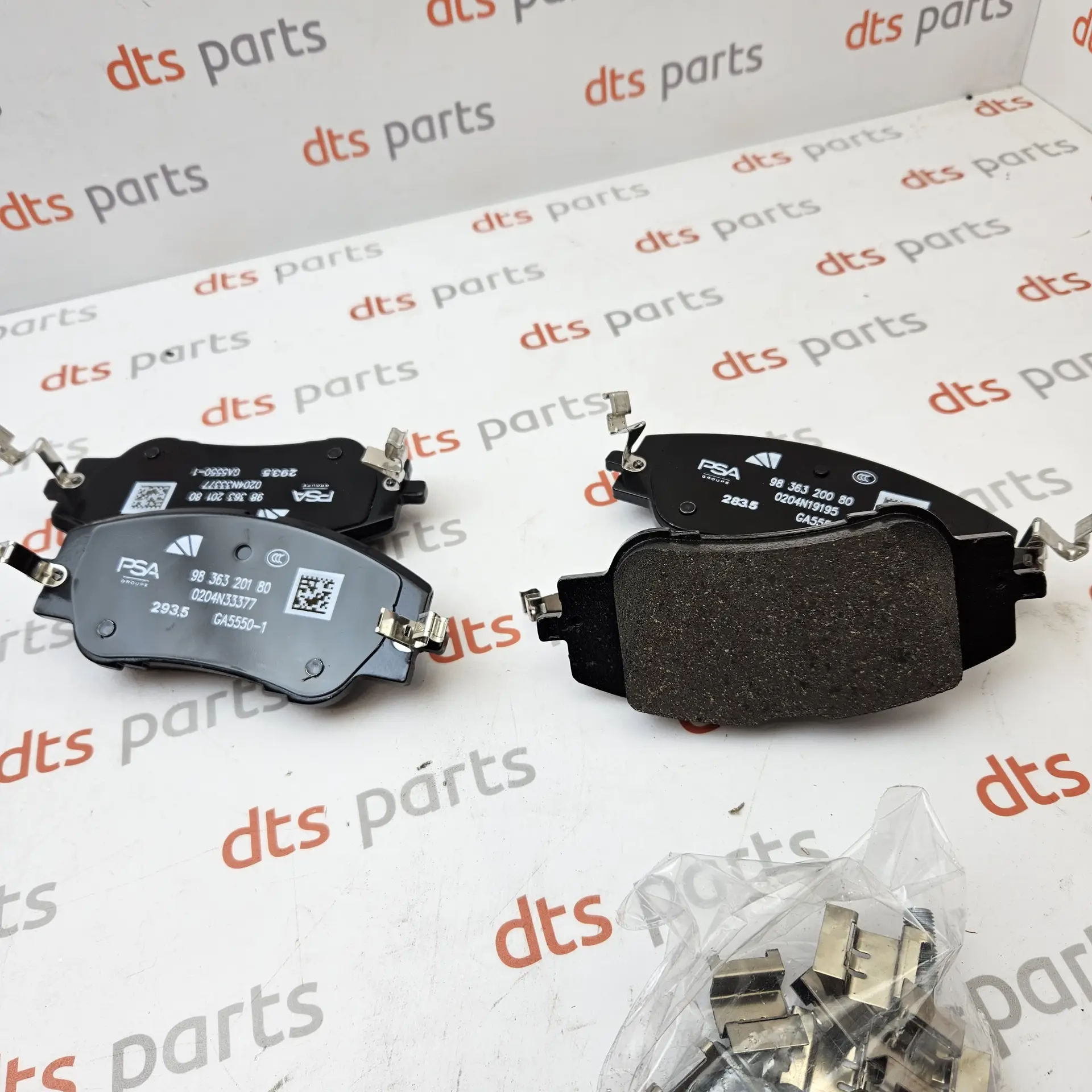 OEM Peugeot 1681371180 – Front axle disc brake pad set
