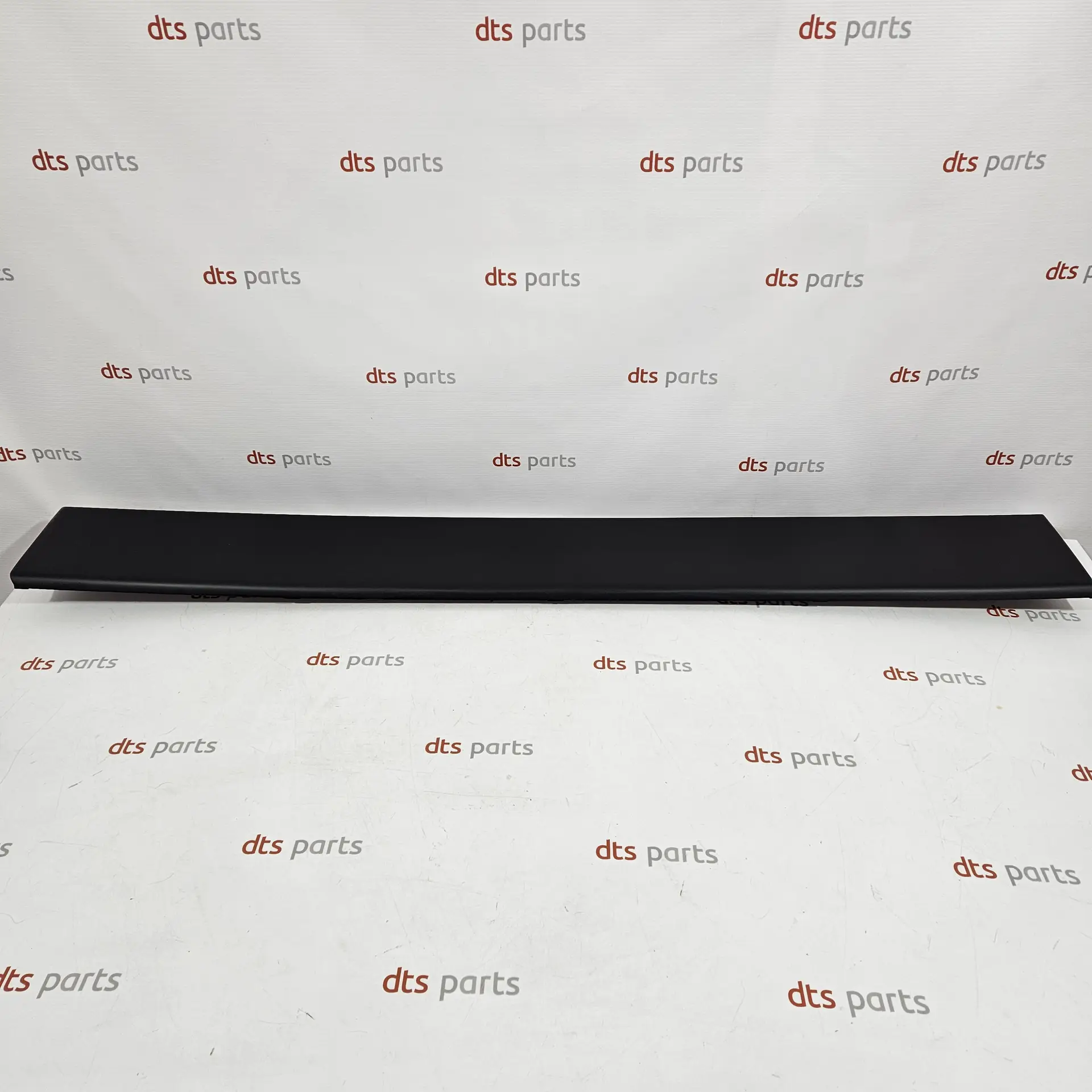 OEM PSA 1685339780 – Right sliding door strip