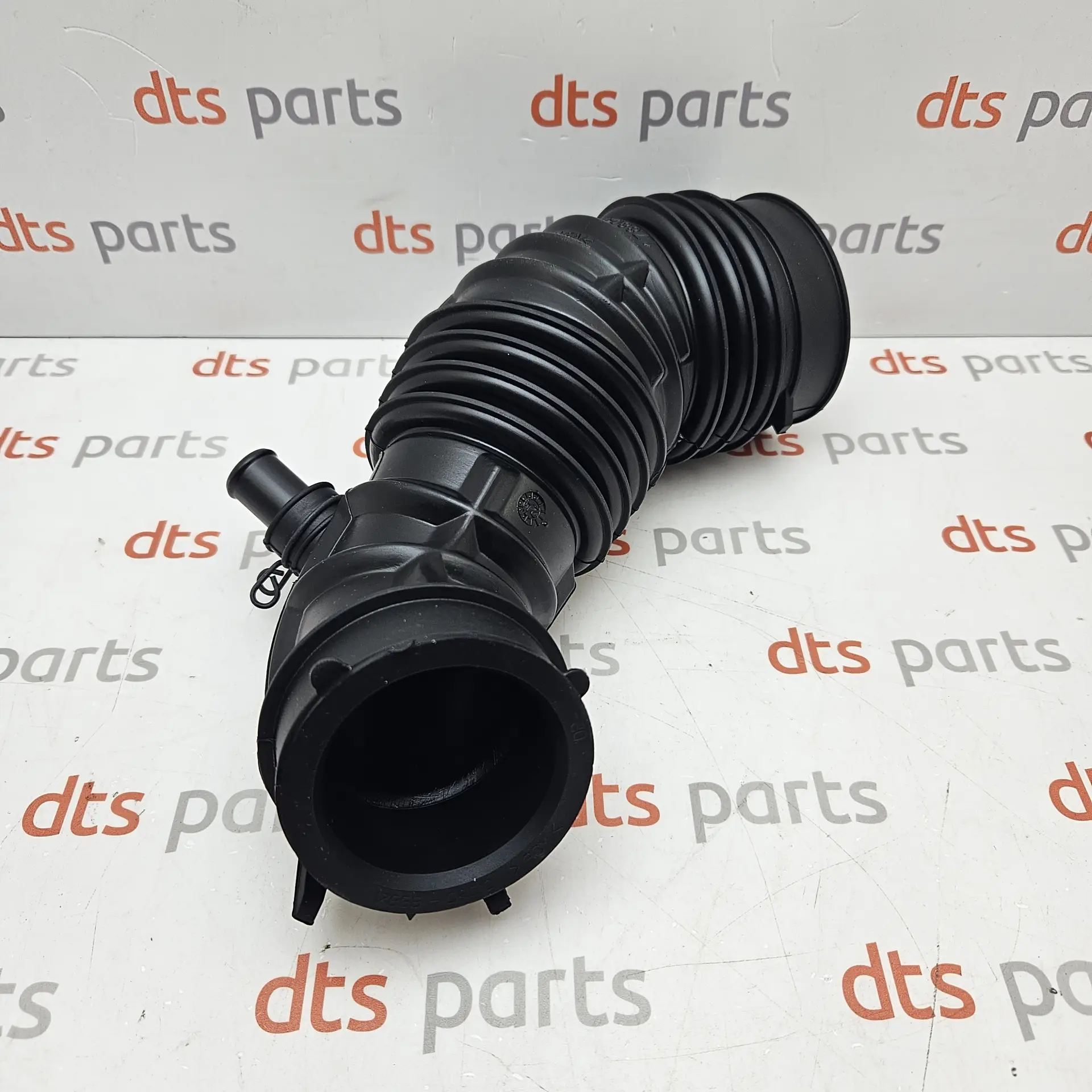 OEM Toyota 178800R010 – Intake pipe, air filter Toyota Corolla, Avensis