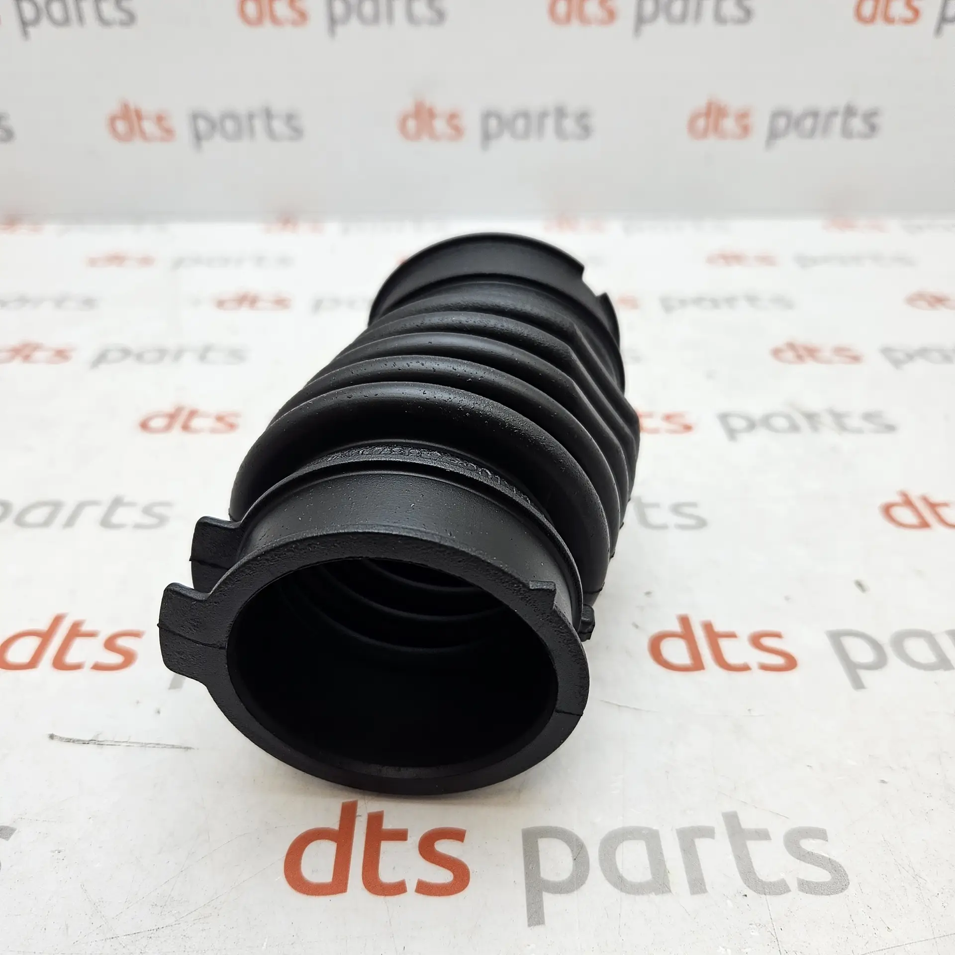 OEM Toyota 1788220140 – Engine Air Intake Hose