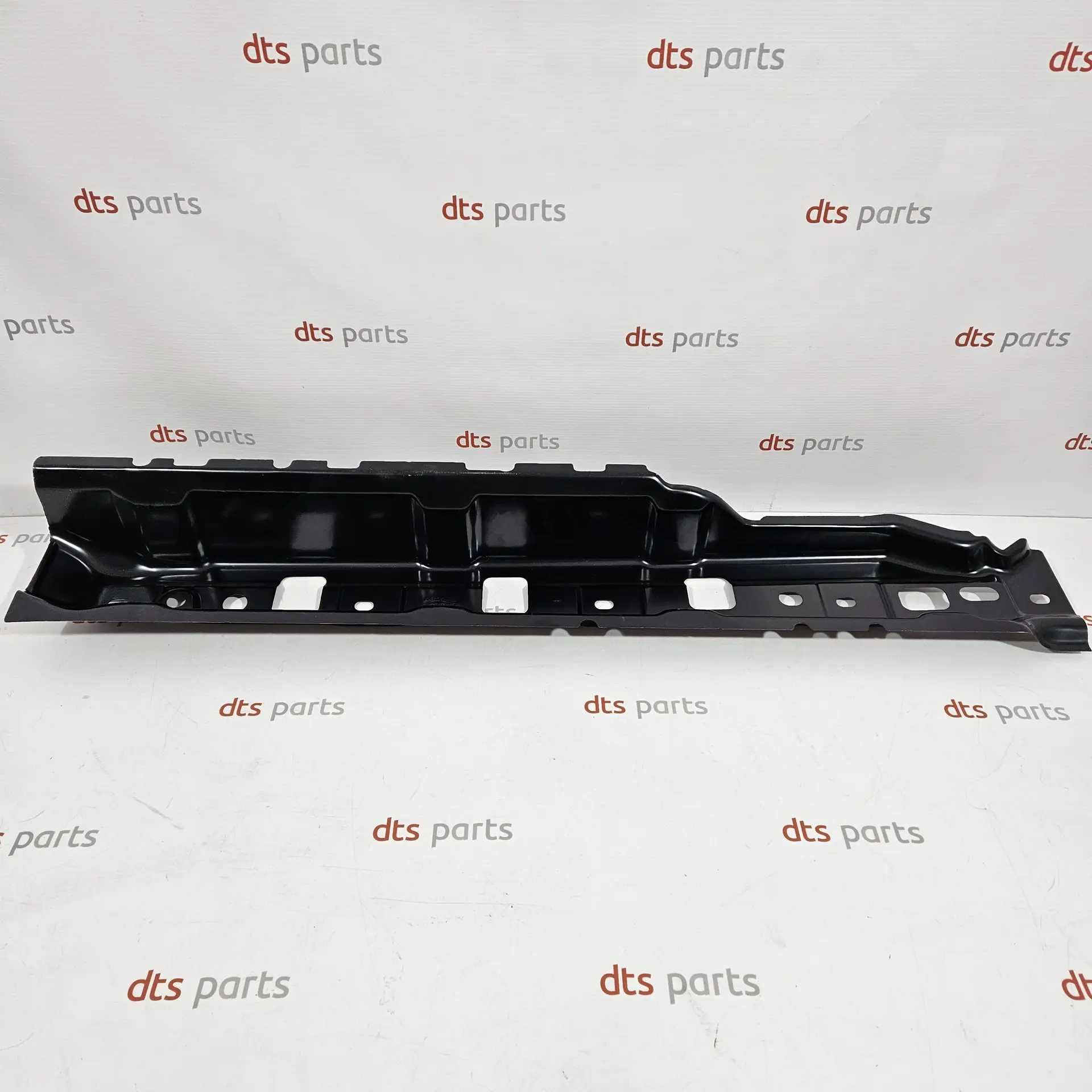 OEM Ford 1839779 – B-Pillar Reinforcement Panel
