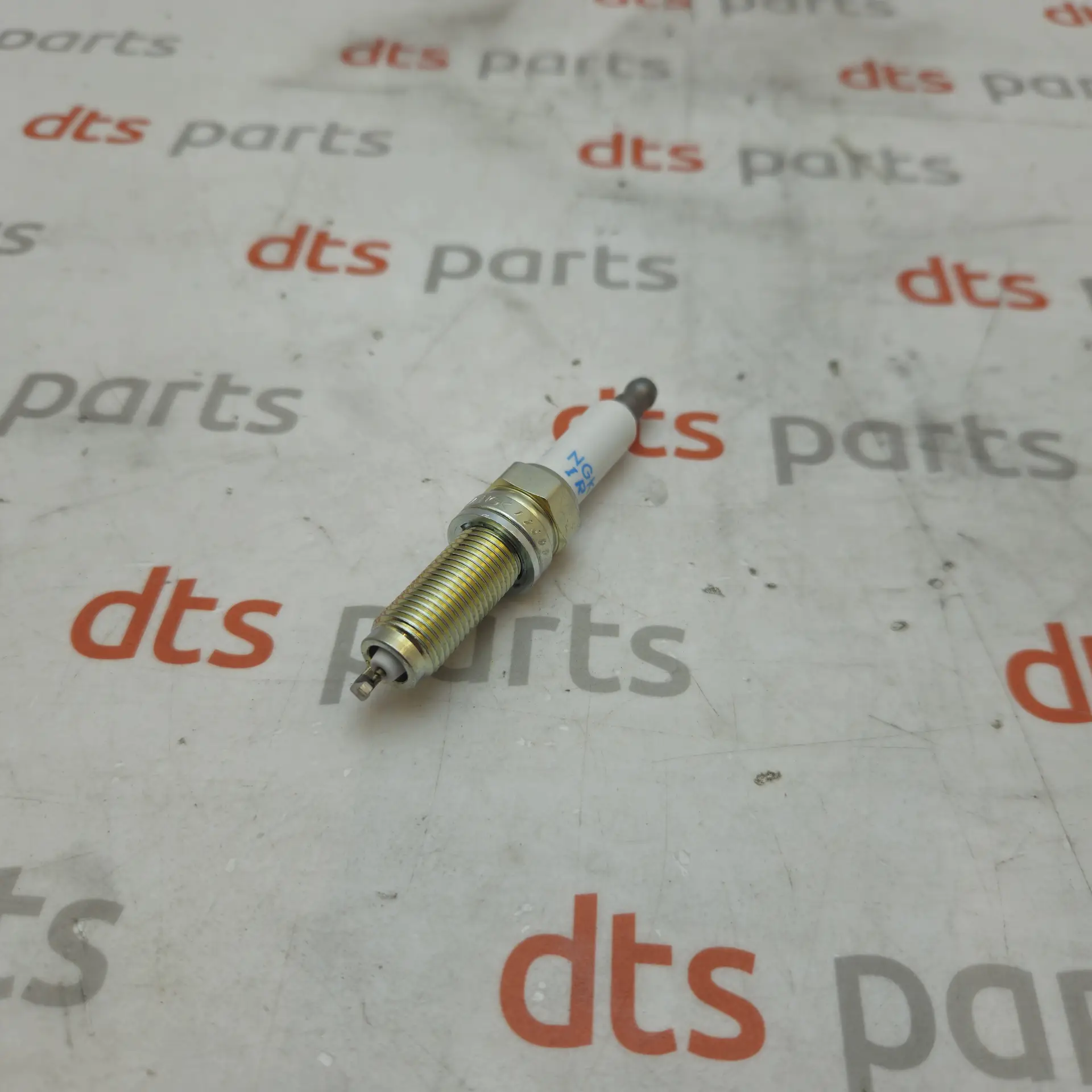 OEM Hyundai 1887508085V – Iridium spark plug
