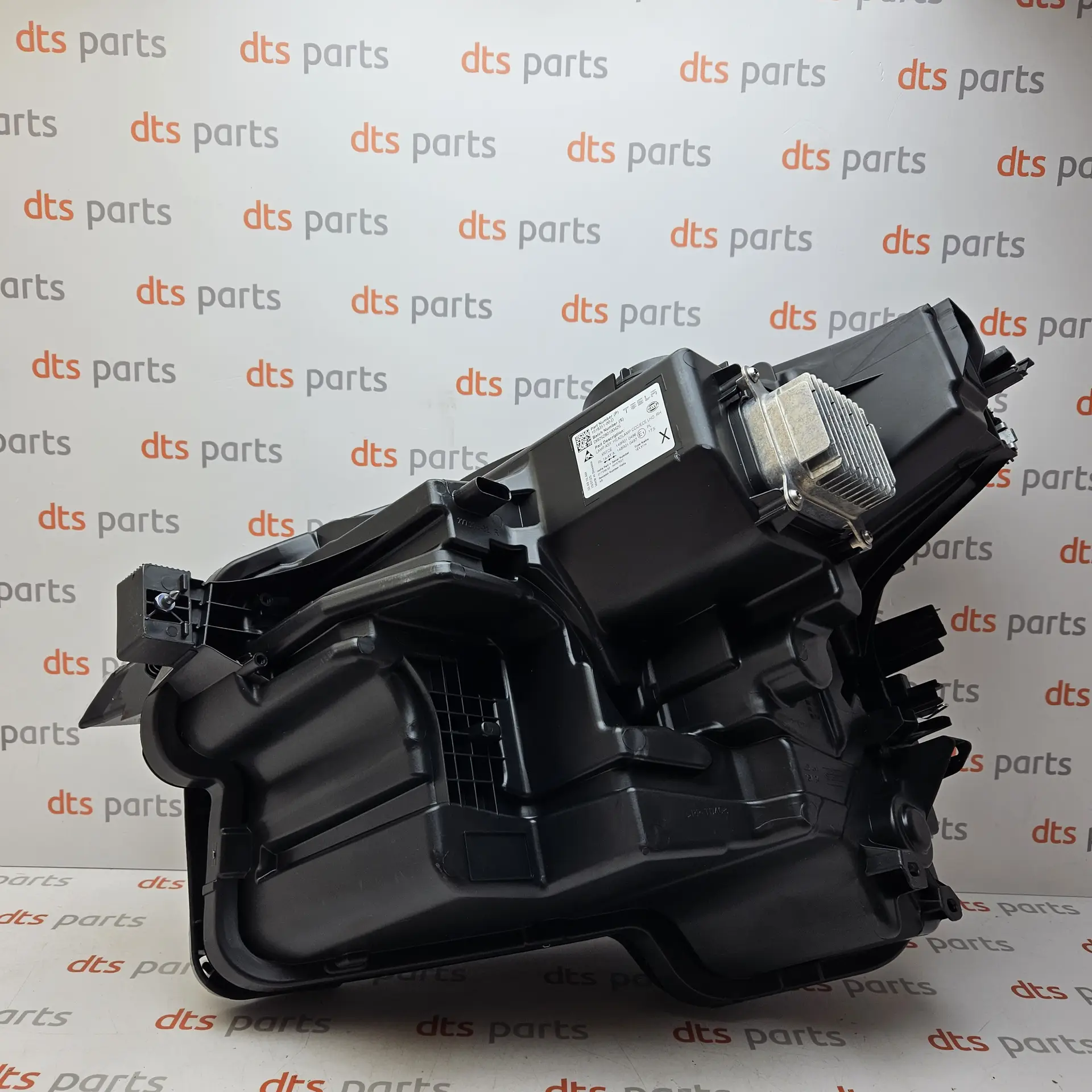 OEM Tesla 191835100D – Front right headlight