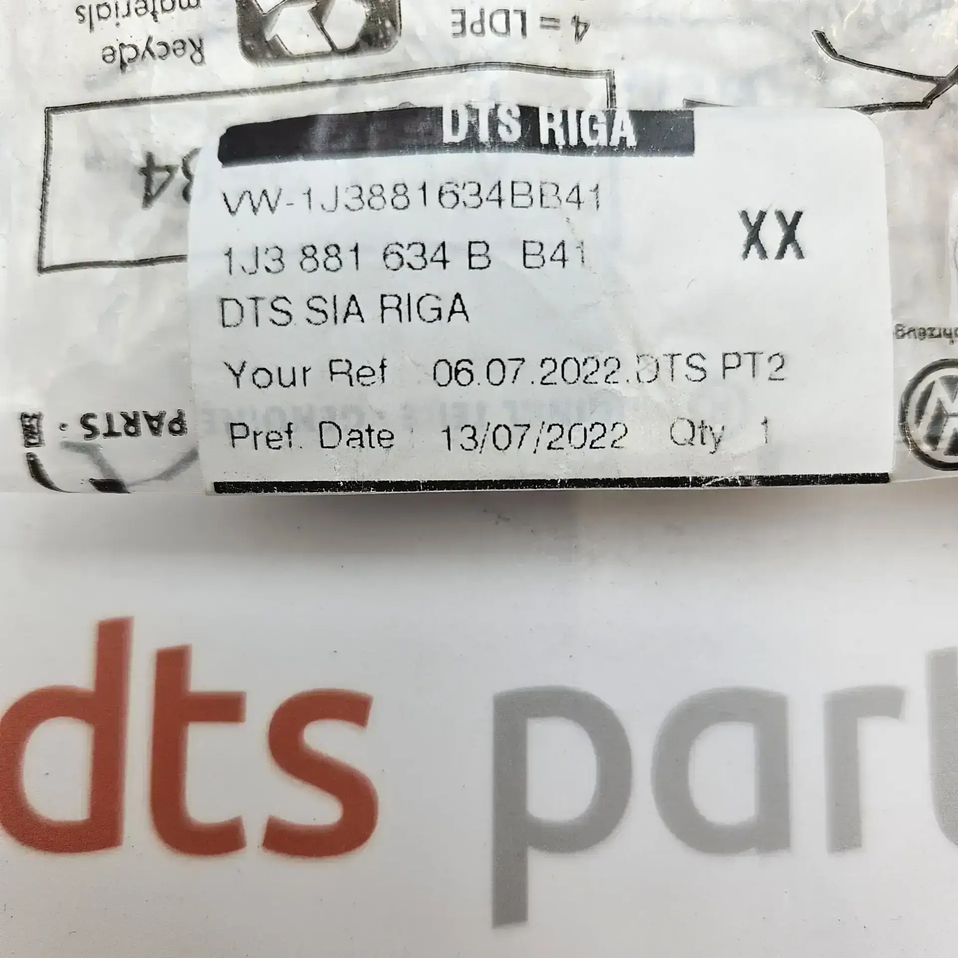 OEM VAG 1J3881634BB41 – Right Handle For Backrest Release