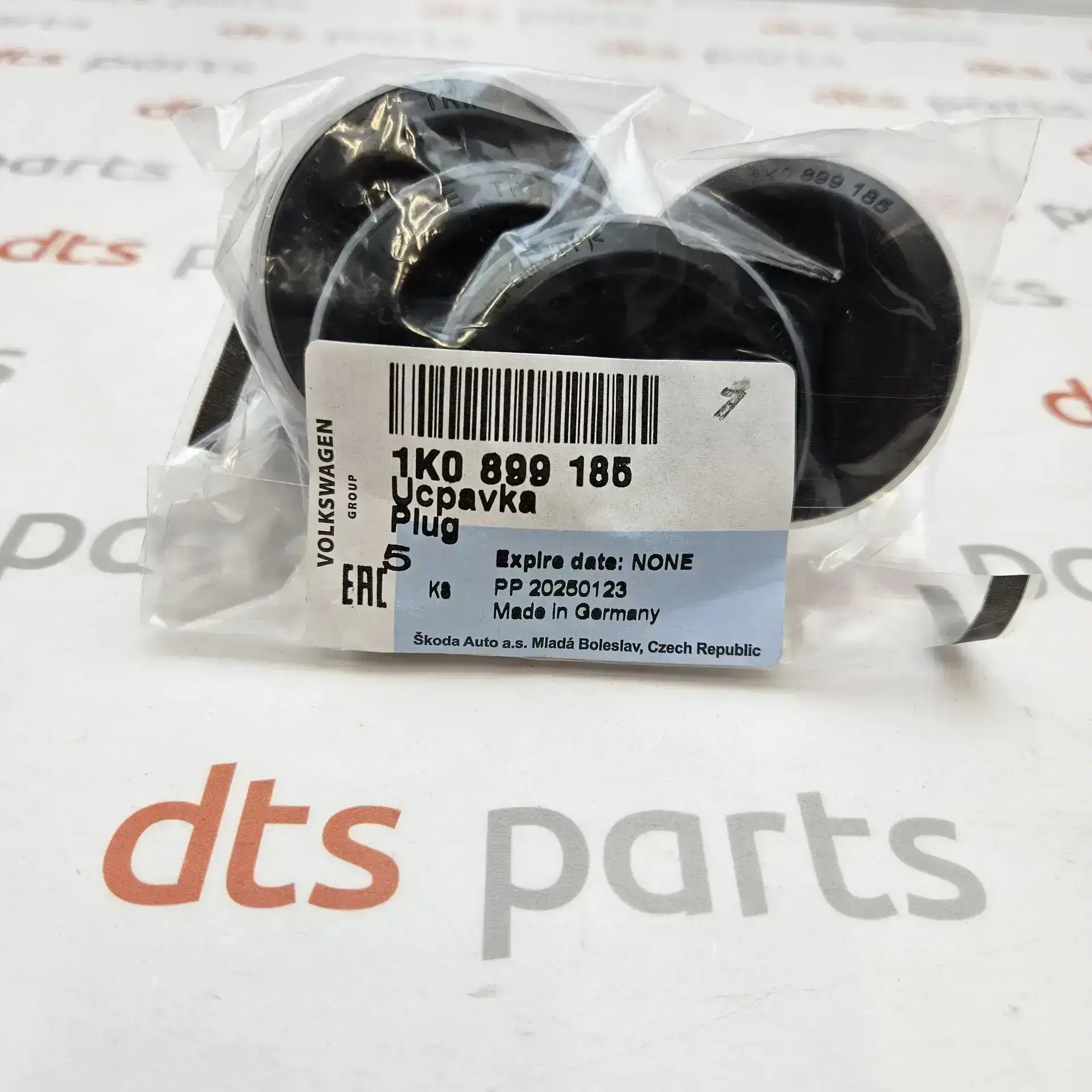 OEM VAG 1K0899185 – Floor pan plug