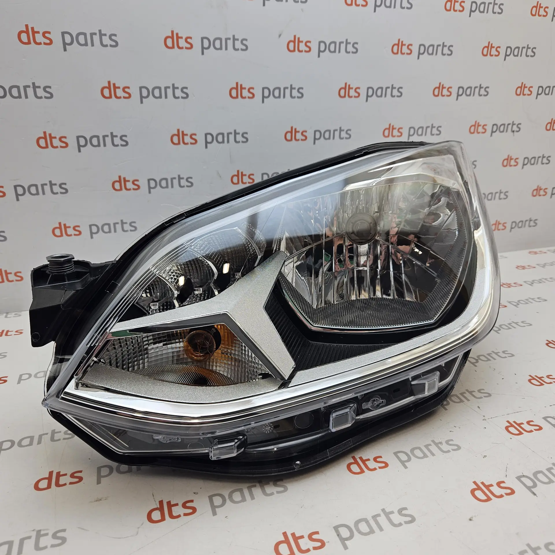OEM VAG 1S1941015AA – Front headlight main headlamp assembly left-hand side