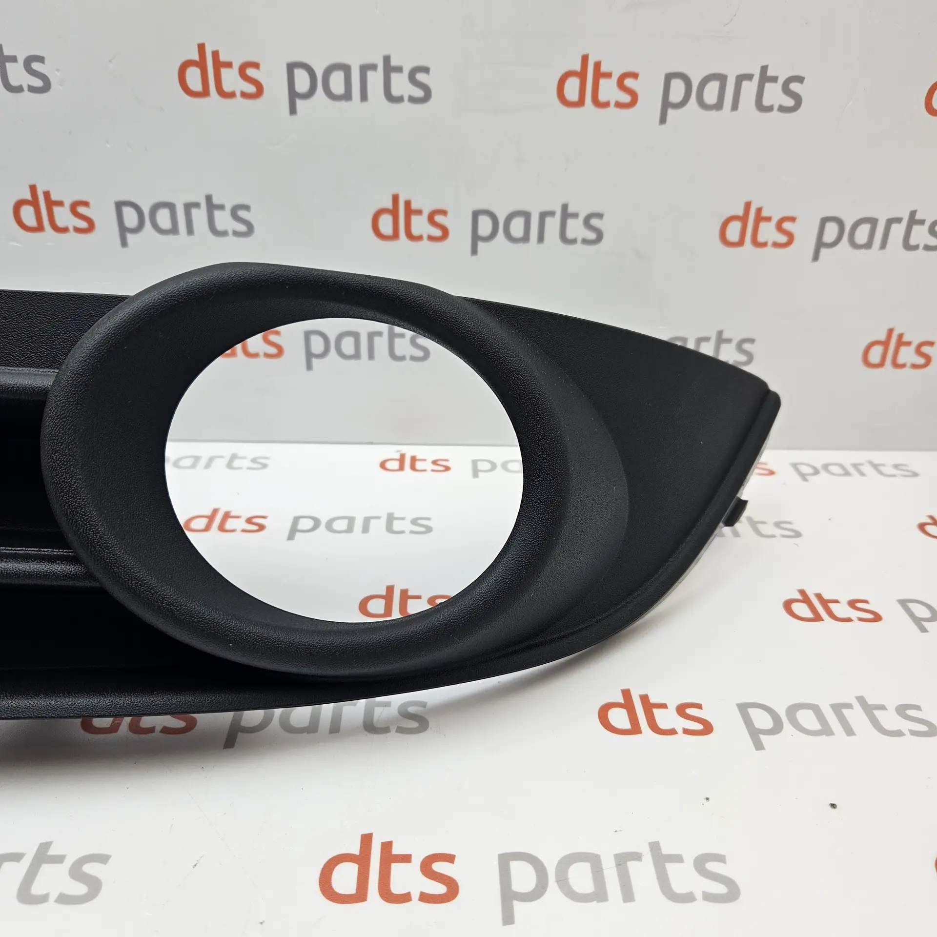 OEM VAG 1T0853665F9B9 – Front Bumper Left Grille