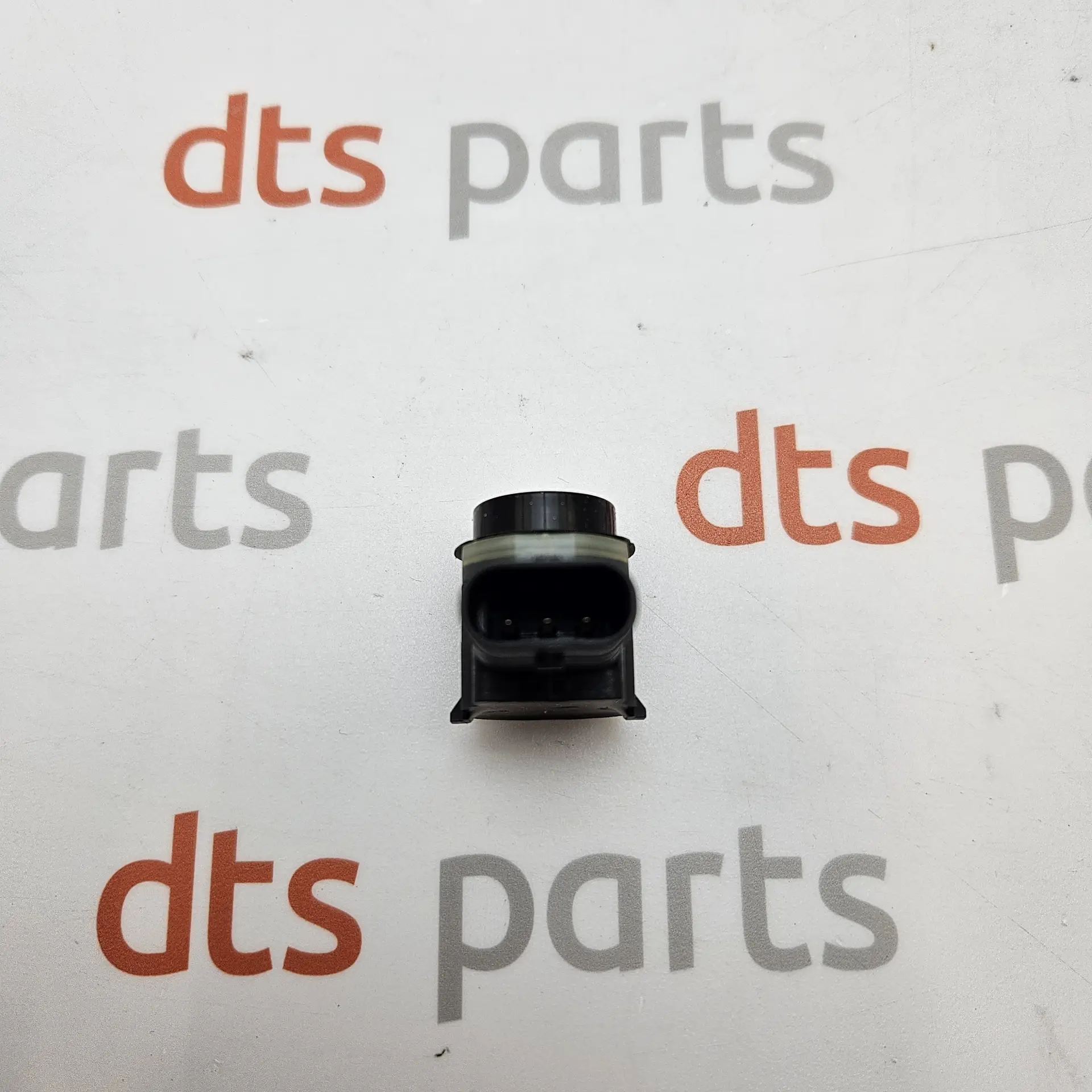 OEM Ford 2032990 – Rear parking sensor