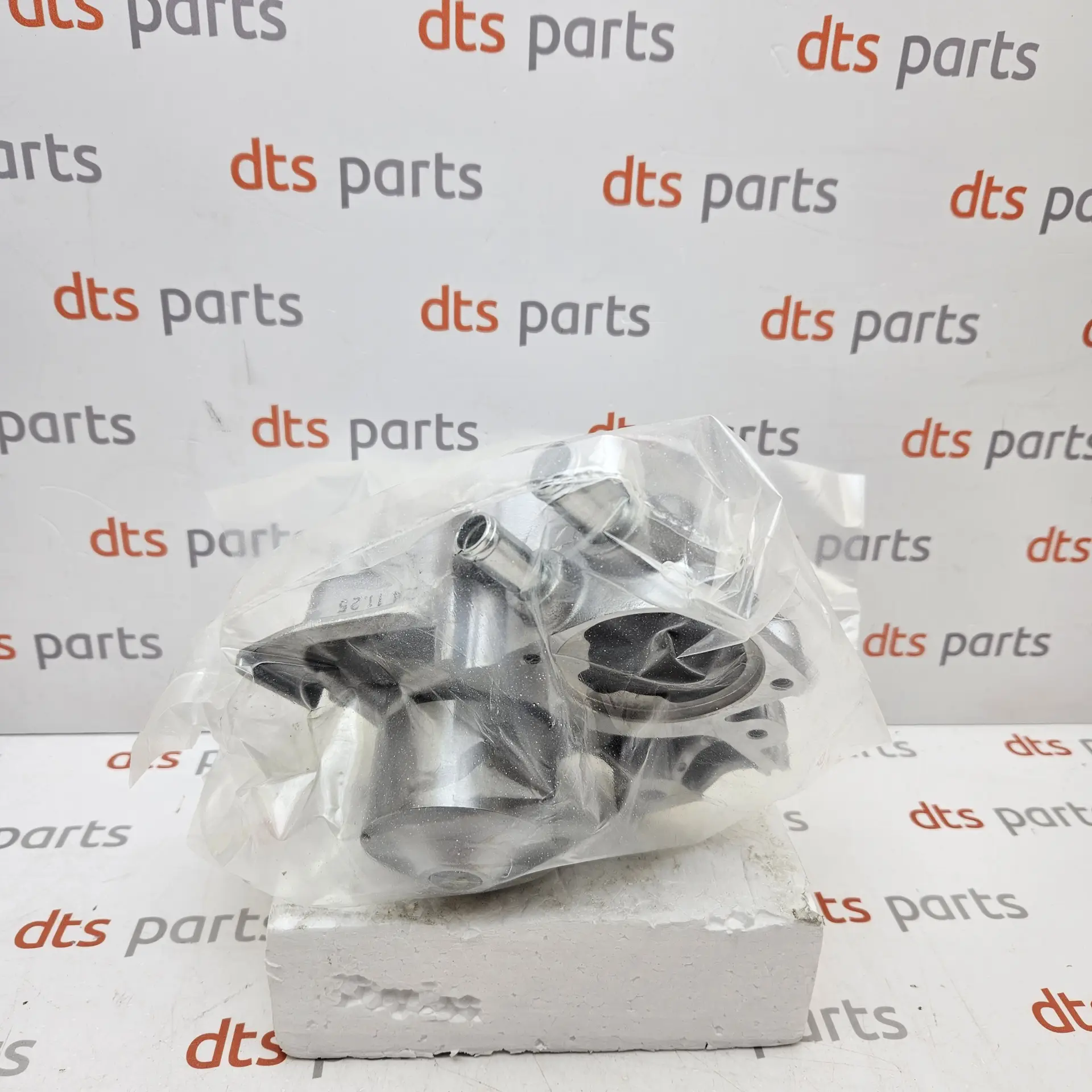 OEM Subaru 21111AA026 – Water pump