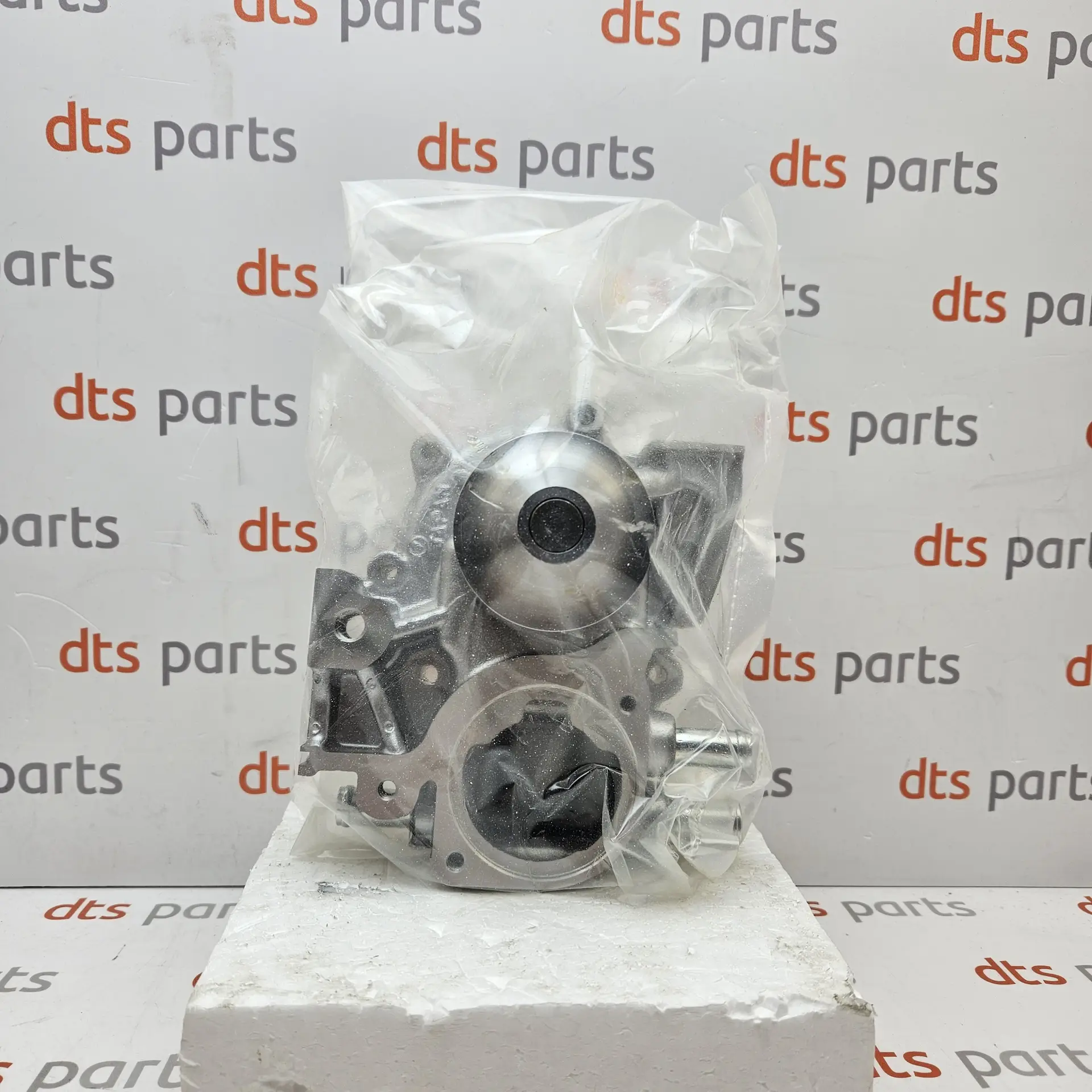 OEM Subaru 21111AA026 – Water pump