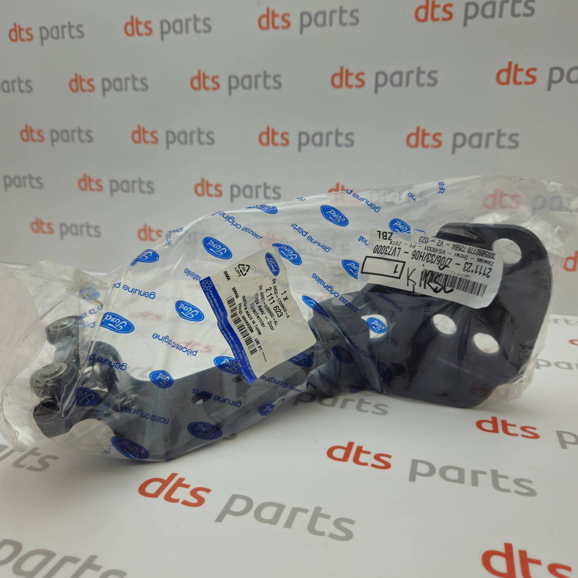 OEM Ford 2111623 – Sliding door hinge with roller