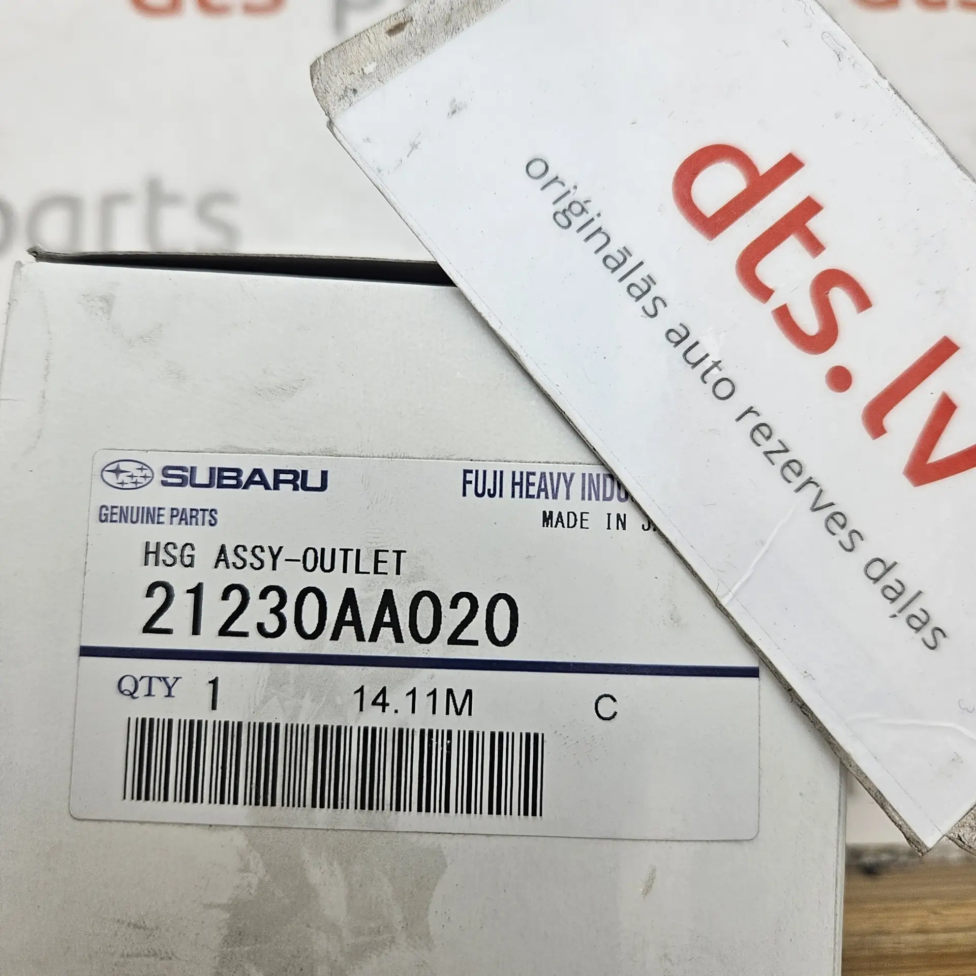 OEM Subaru 21230AA020 – Front bumper radiator kidney trim grille kit set
