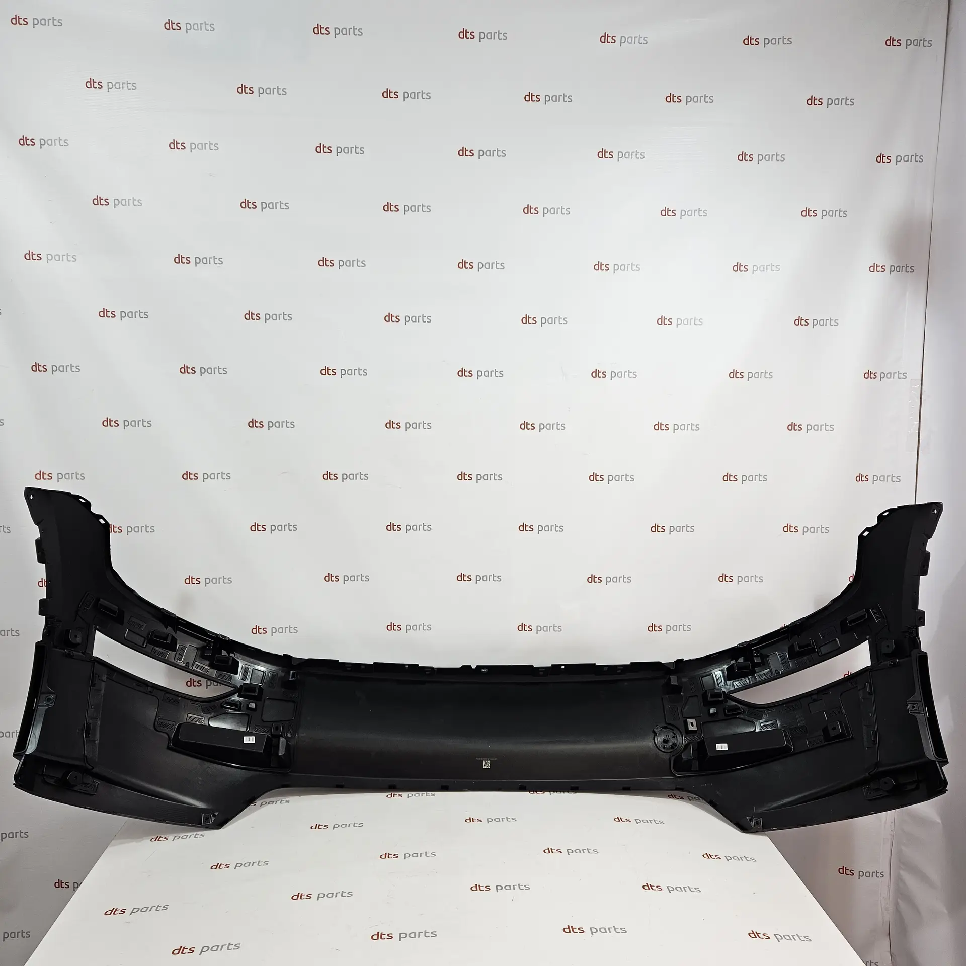 OEM Tesla 2147315PDA – Front bumper
