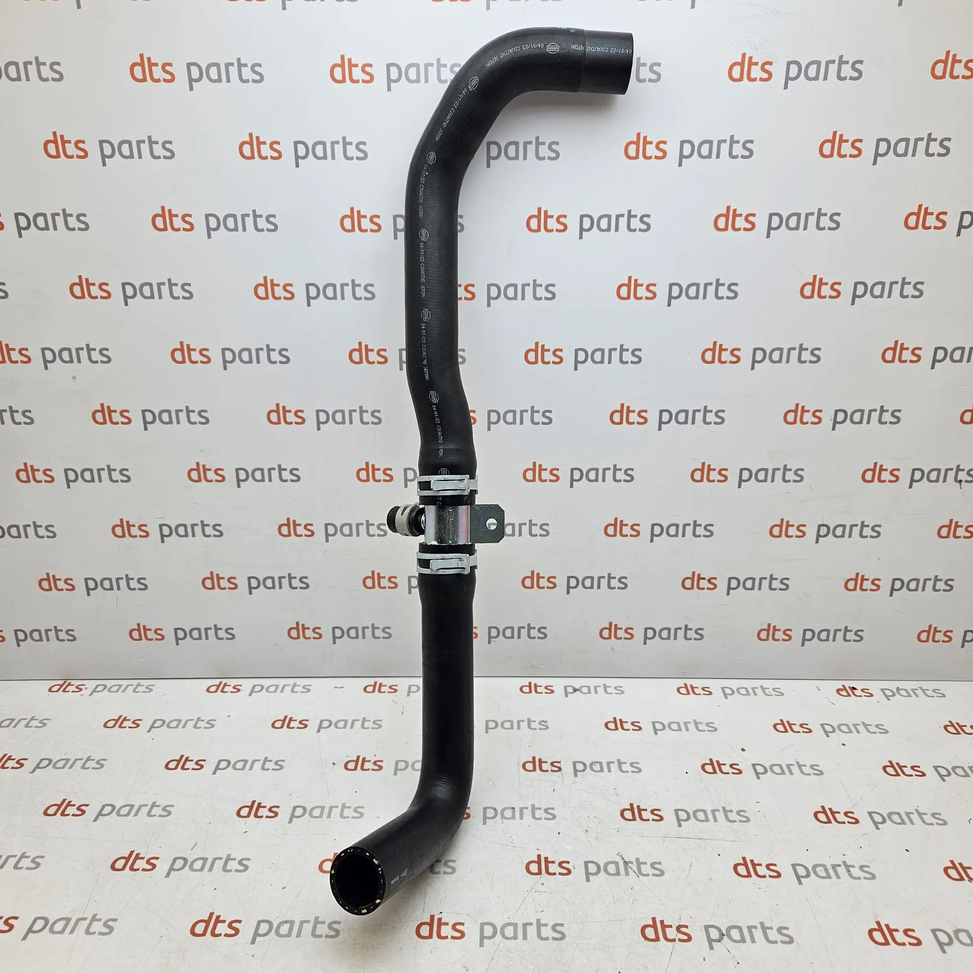OEM Nissan 215033LS0A – Lower engine cooling radiator fluid return hose